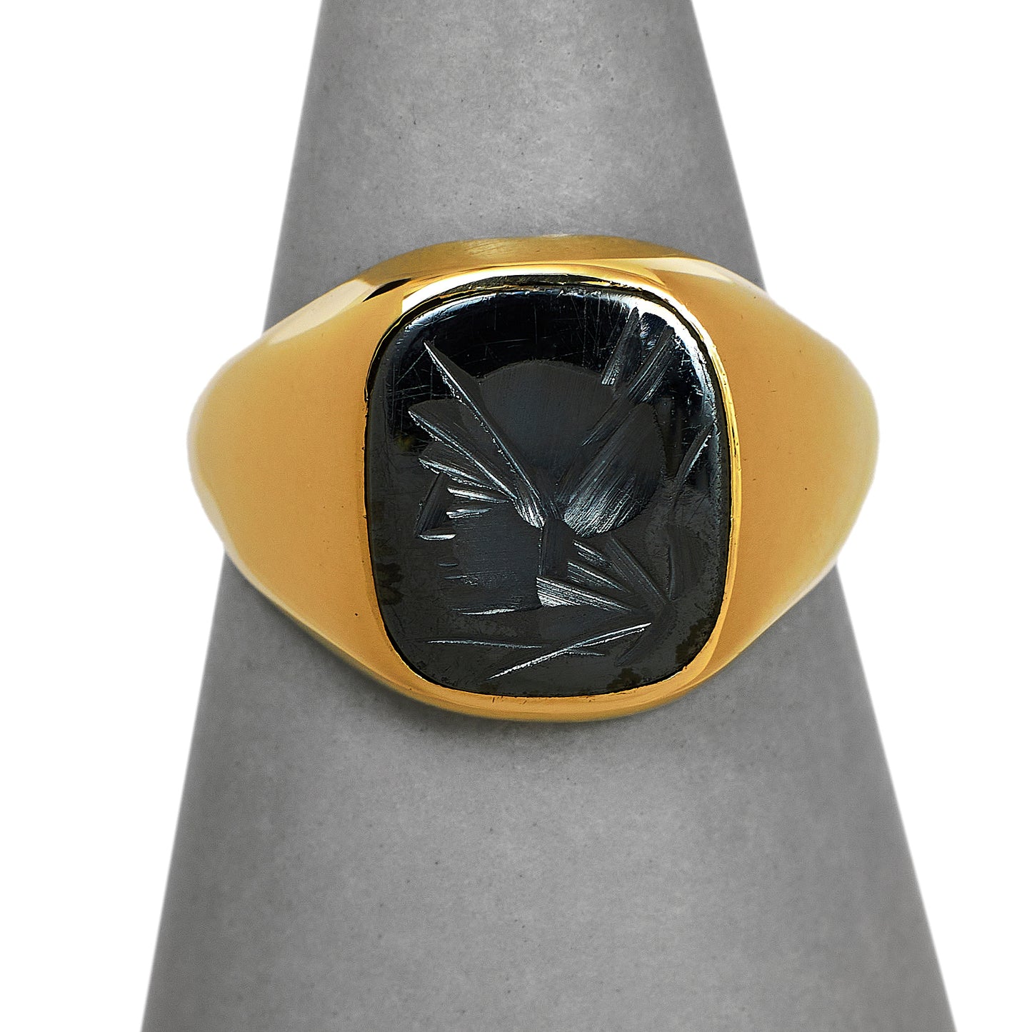 Pre-Owned 9ct Gold Hematite Intaglio Signet Ring Size Q