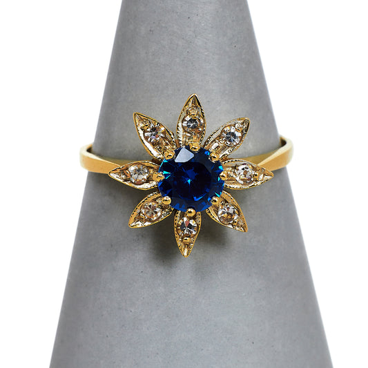 Pre-Owned 9ct Gold Synthetic Stone Flower Ring Size N.5