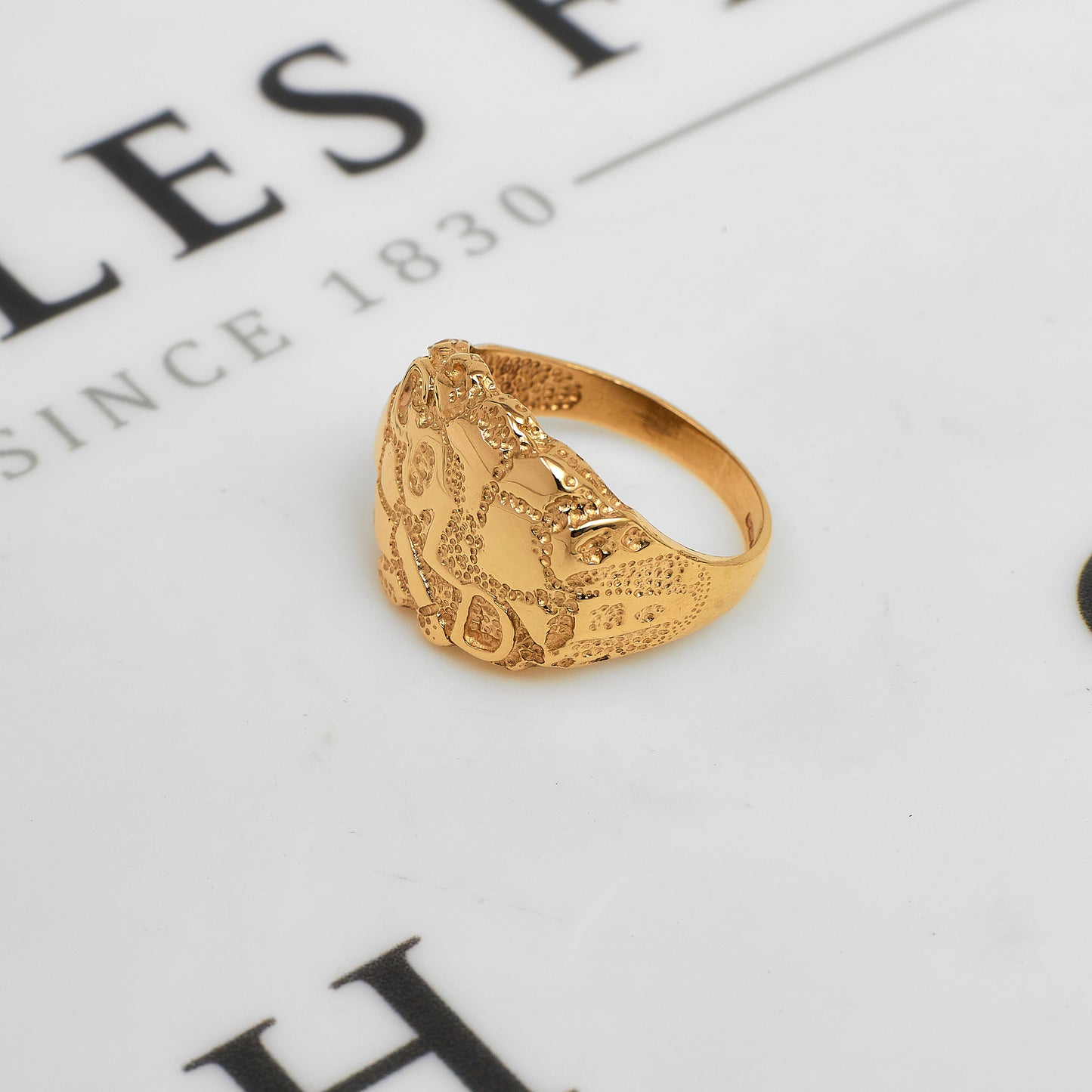 Pre-Owned 9ct Gold Barked GOLD Design Ring Size Q