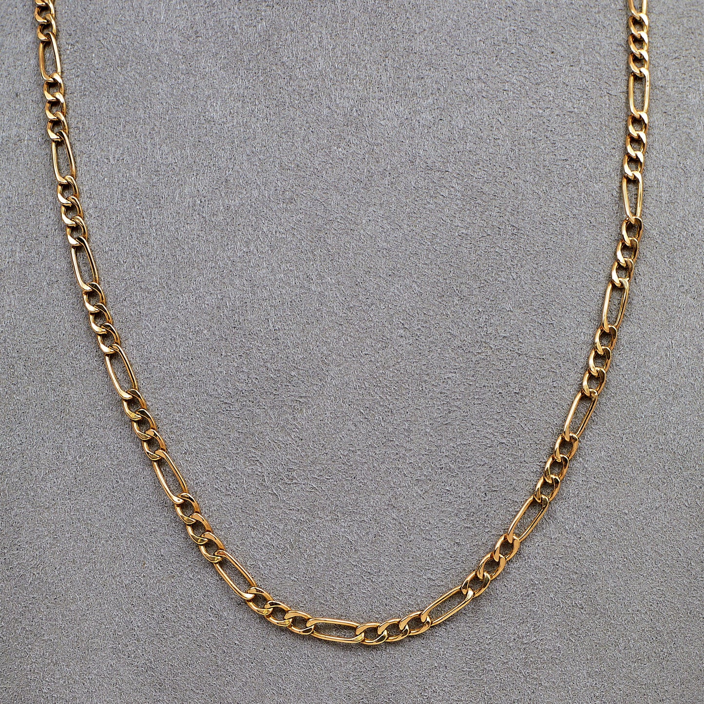 Pre-Owned 9ct Gold Hollow Figaro Chain Necklace 18 Inch