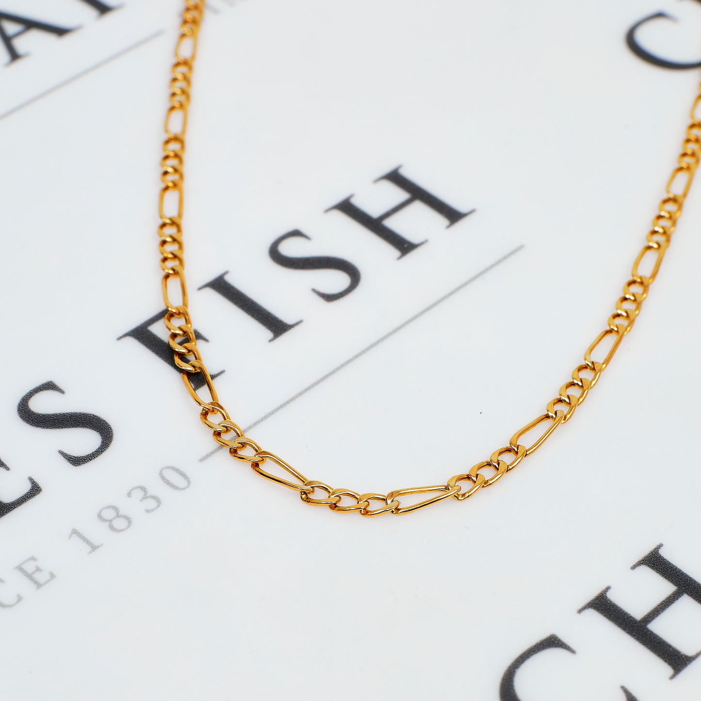 Pre-Owned 9ct Gold Hollow Figaro Chain Necklace 18 Inch