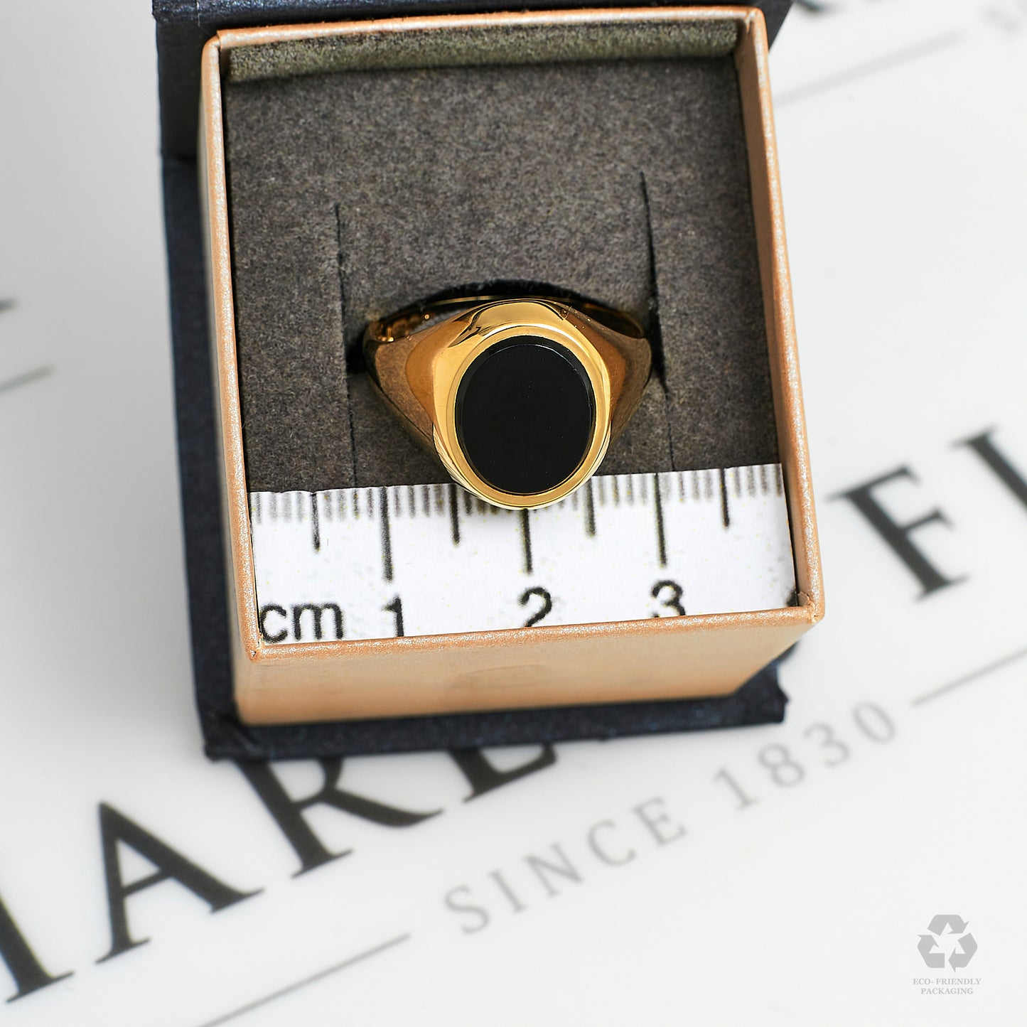 Pre-Owned 9ct Gold Oval Onyx Signet Ring Size S