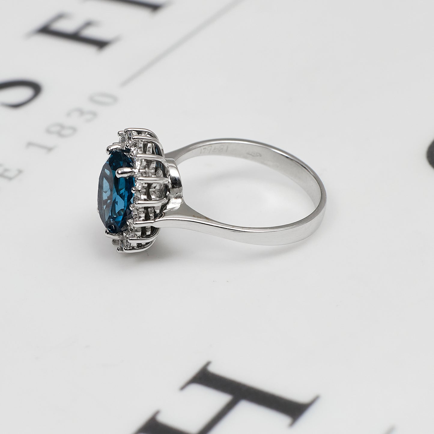 Pre-Owned 18ct White Gold Blue Topaz & Diamond Cluster Ring