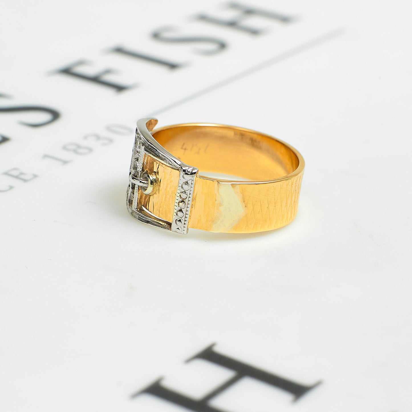 Pre-Owned 9ct Gold & CZ Buckle Ring Size R