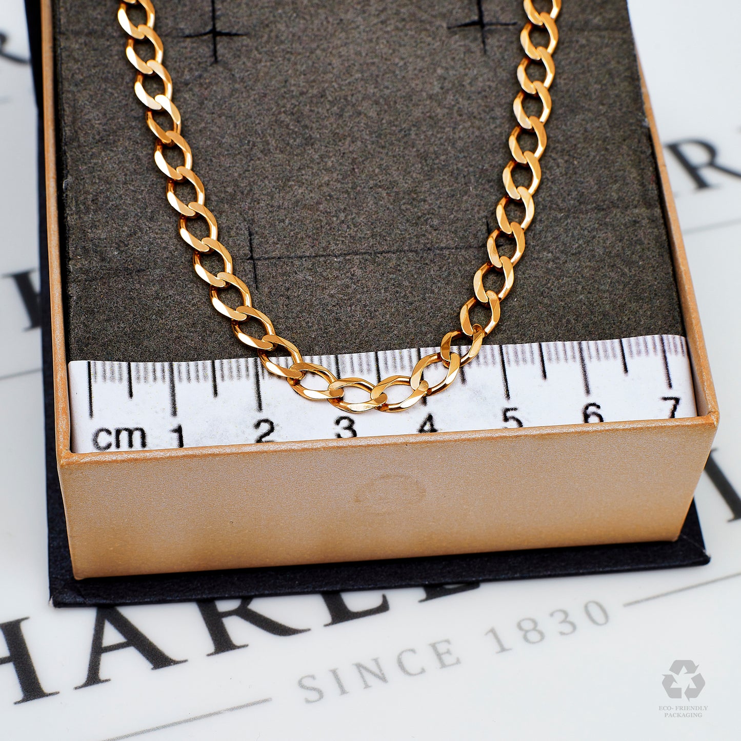 Pre-Owned 9ct Gold Curb Chain Necklace 24 Inch