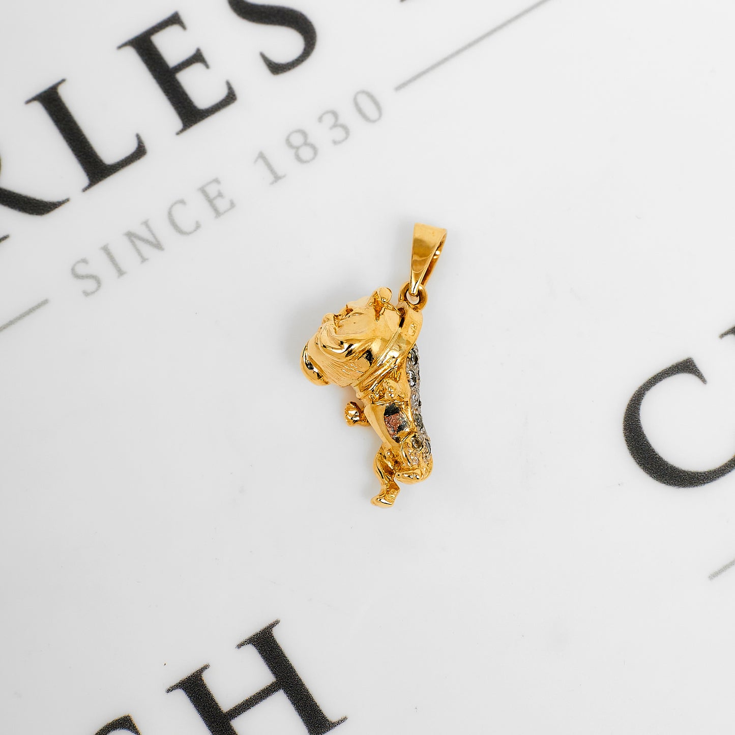 Pre-Owned 9ct Gold CZ Bulldog Pendant
