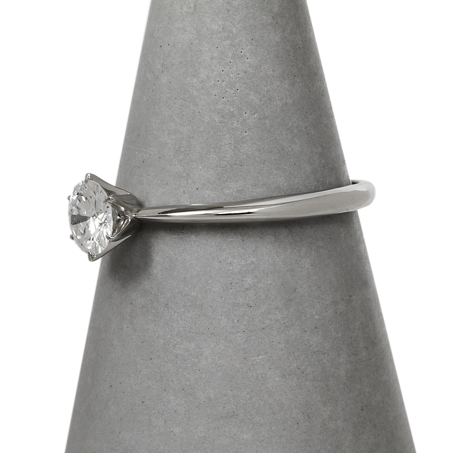 Pre-Owned 900 Platinum Diamond Solitaire Ring Size M