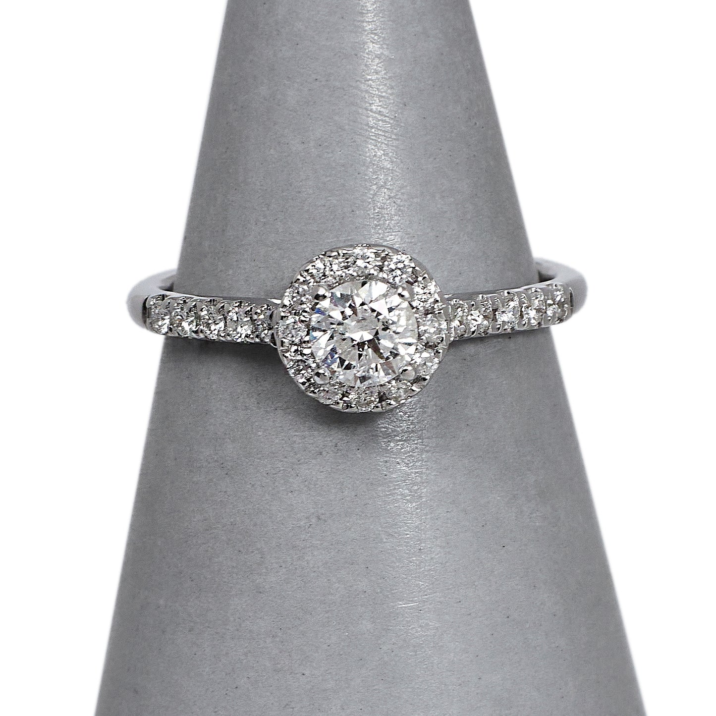 Pre-Owned 18ct White Gold Diamond Cluster Ring Size K.5