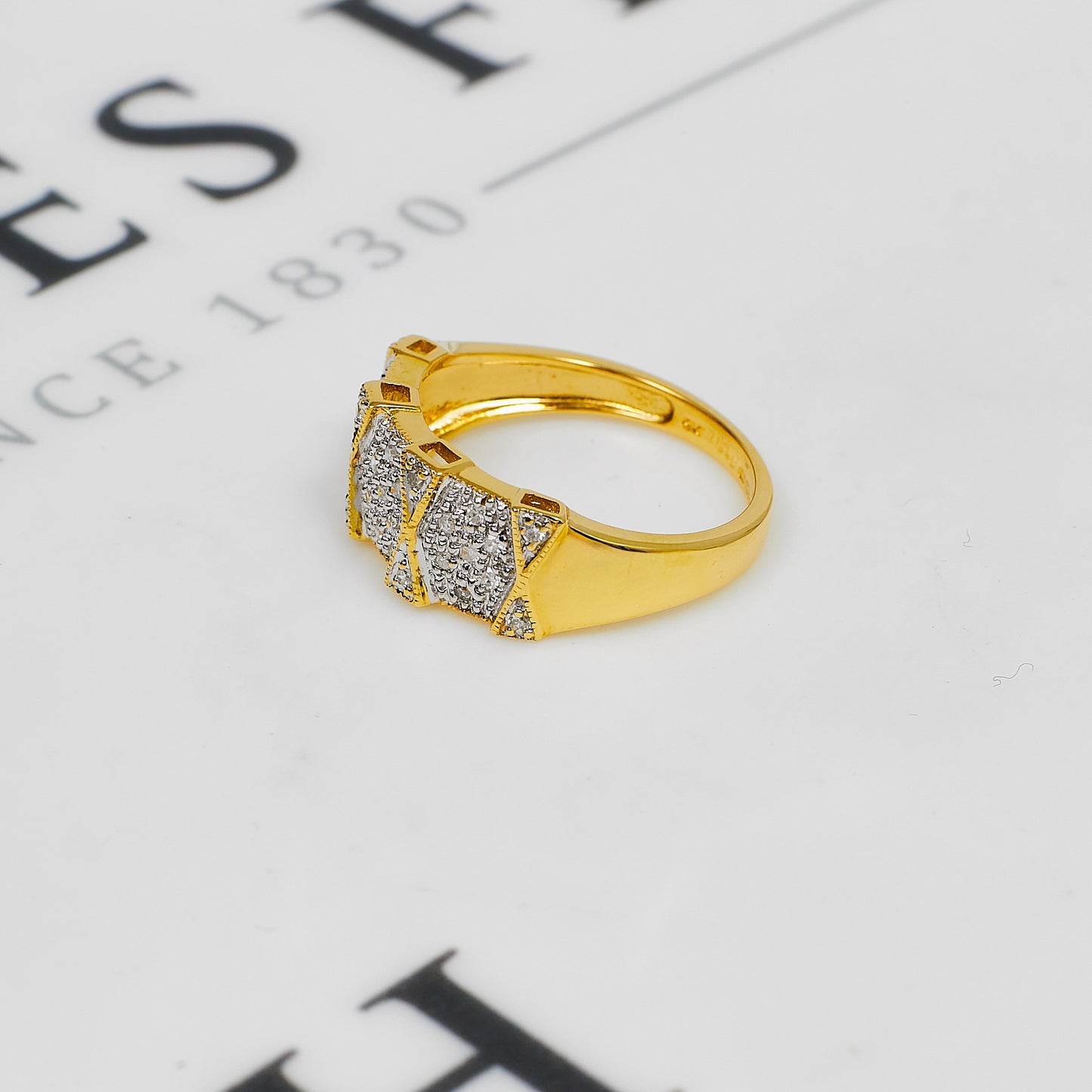 Pre-Owned 9ct Gold Multi Diamond Dress Ring Size M