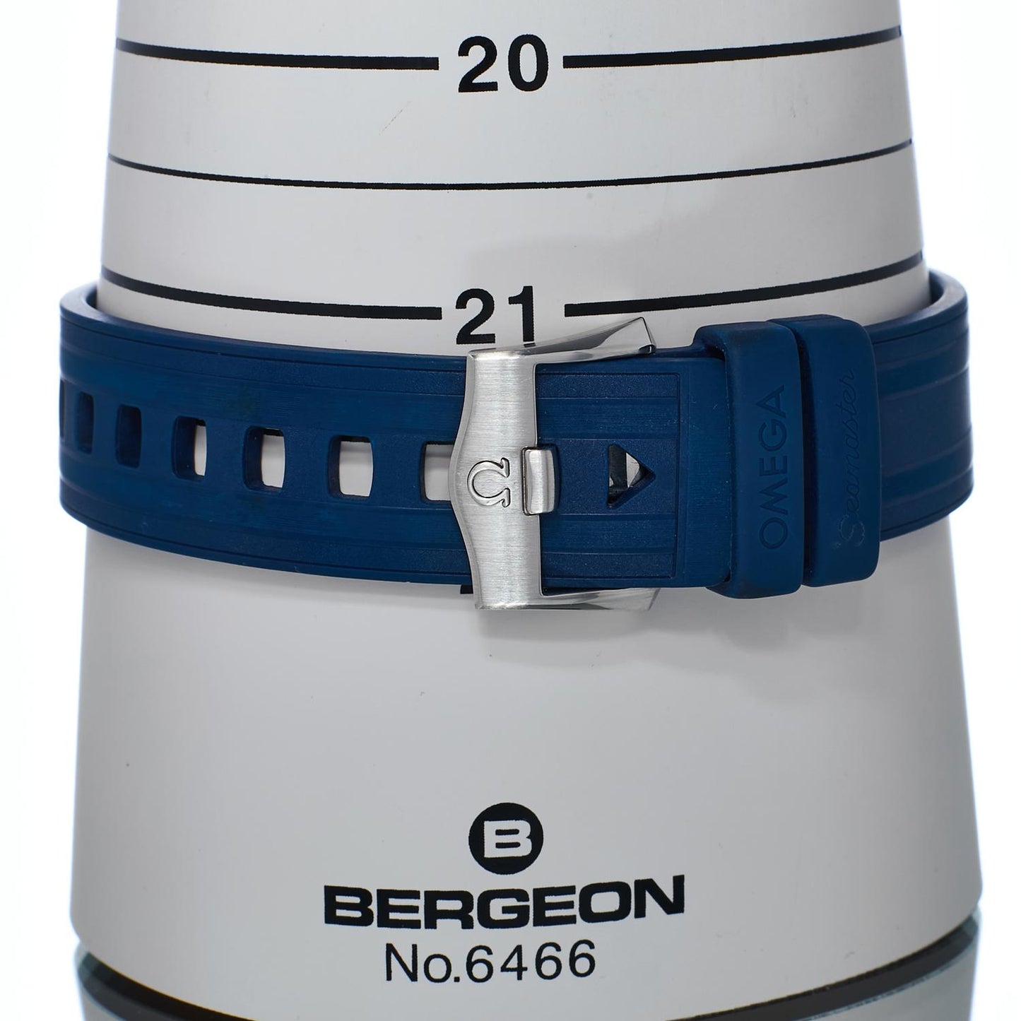 Pre-Owned Omega Seamaster 300M 21032422003001