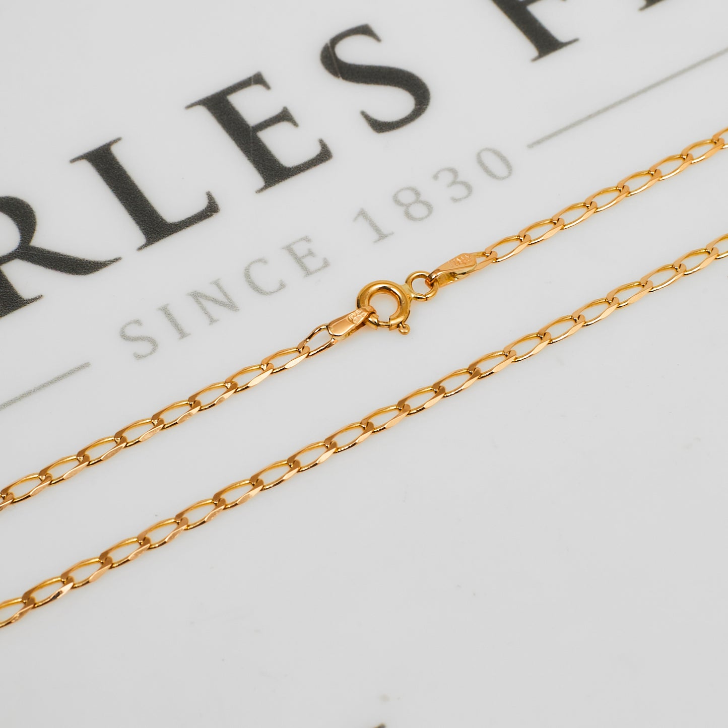 Pre-Owned 9ct Gold Curb Chain Necklace 28 Inch