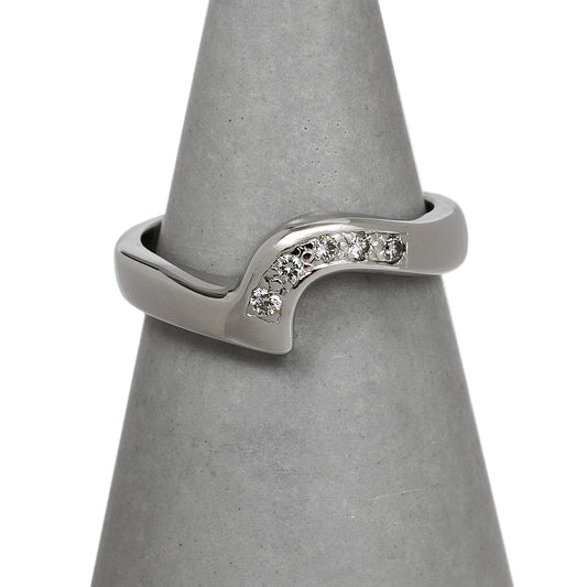 Pre-Owned 9ct White Gold 5 Diamond Cutout Ring Size J