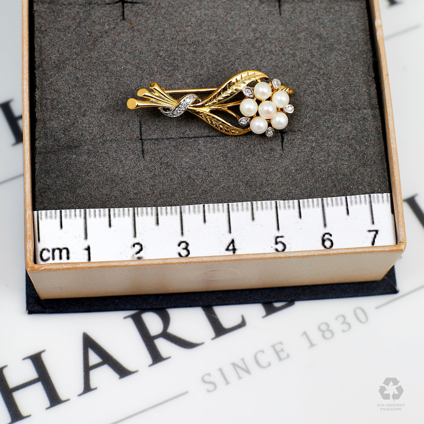 Pre-Owned 9ct Gold Cultured Pearl & Diamond Brooch