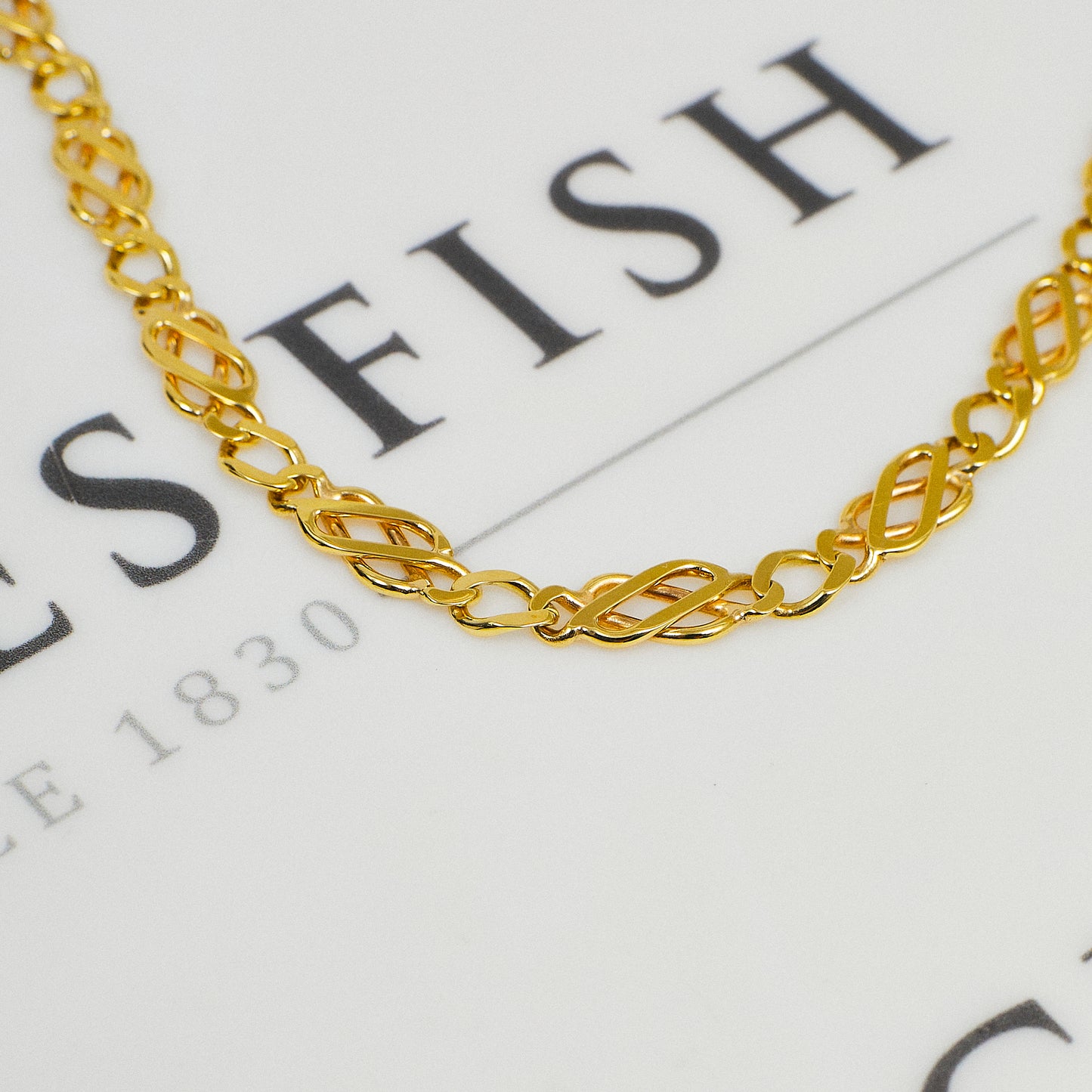 Pre-Owned 9ct Gold Celtic Knot Bracelet 7 Inch