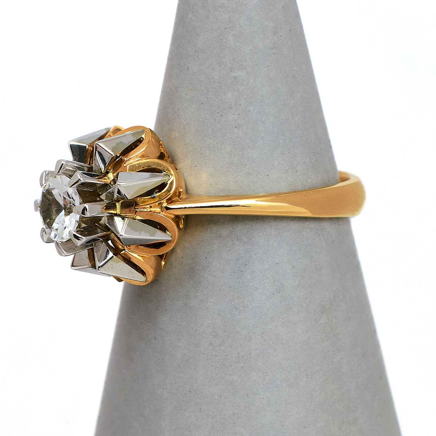 Pre-Owned 18ct Gold Synthetic Stone Dress Ring Size N