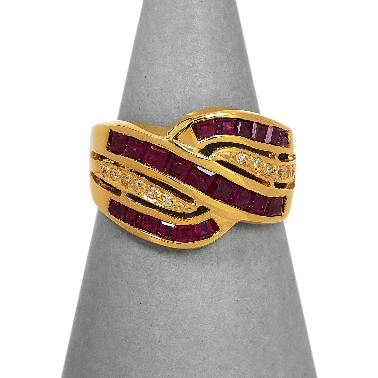 Pre-Owned 18ct Gold Diamond & Glass Filled Ruby Ring