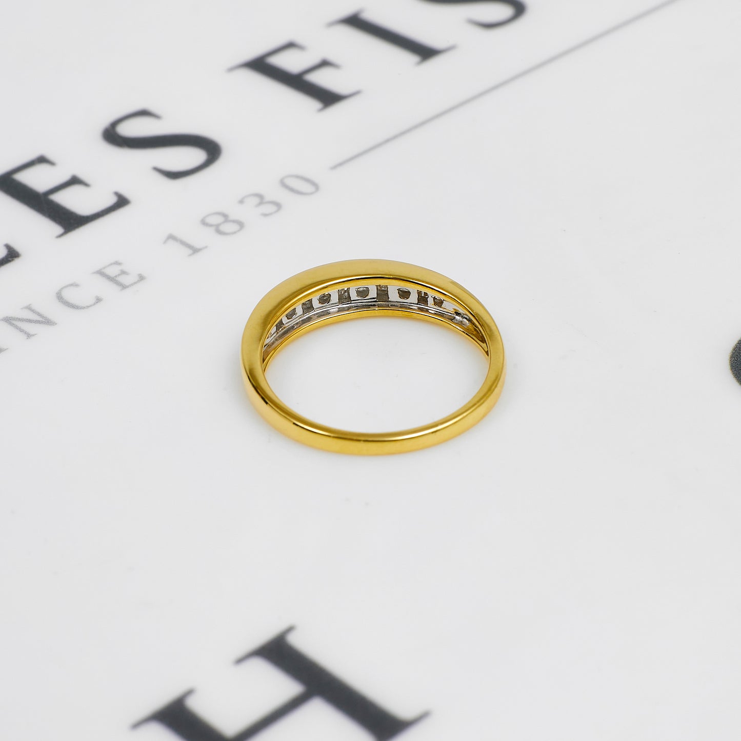 Pre-Owned 18ct Gold Mixed Diamond Ring Size P