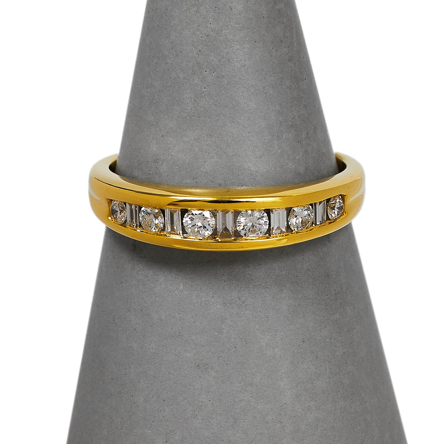 Pre-Owned 18ct Gold Mixed Diamond Ring Size P