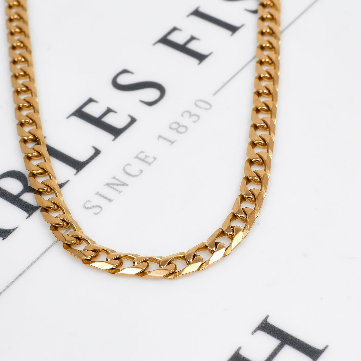 Pre-Owned 9ct Gold Curb Chain Necklace 20 Inch