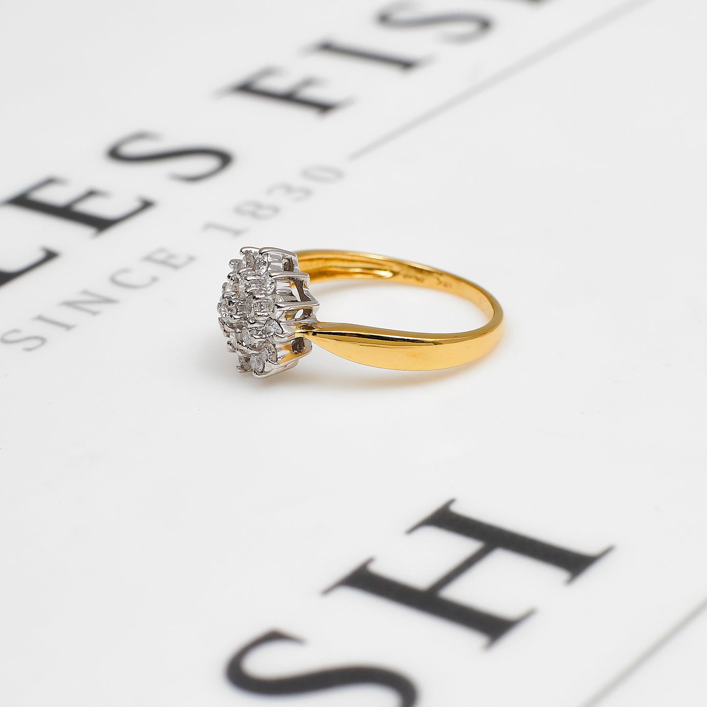 Pre-Owned 18ct Gold Diamond Cluster Ring Size M