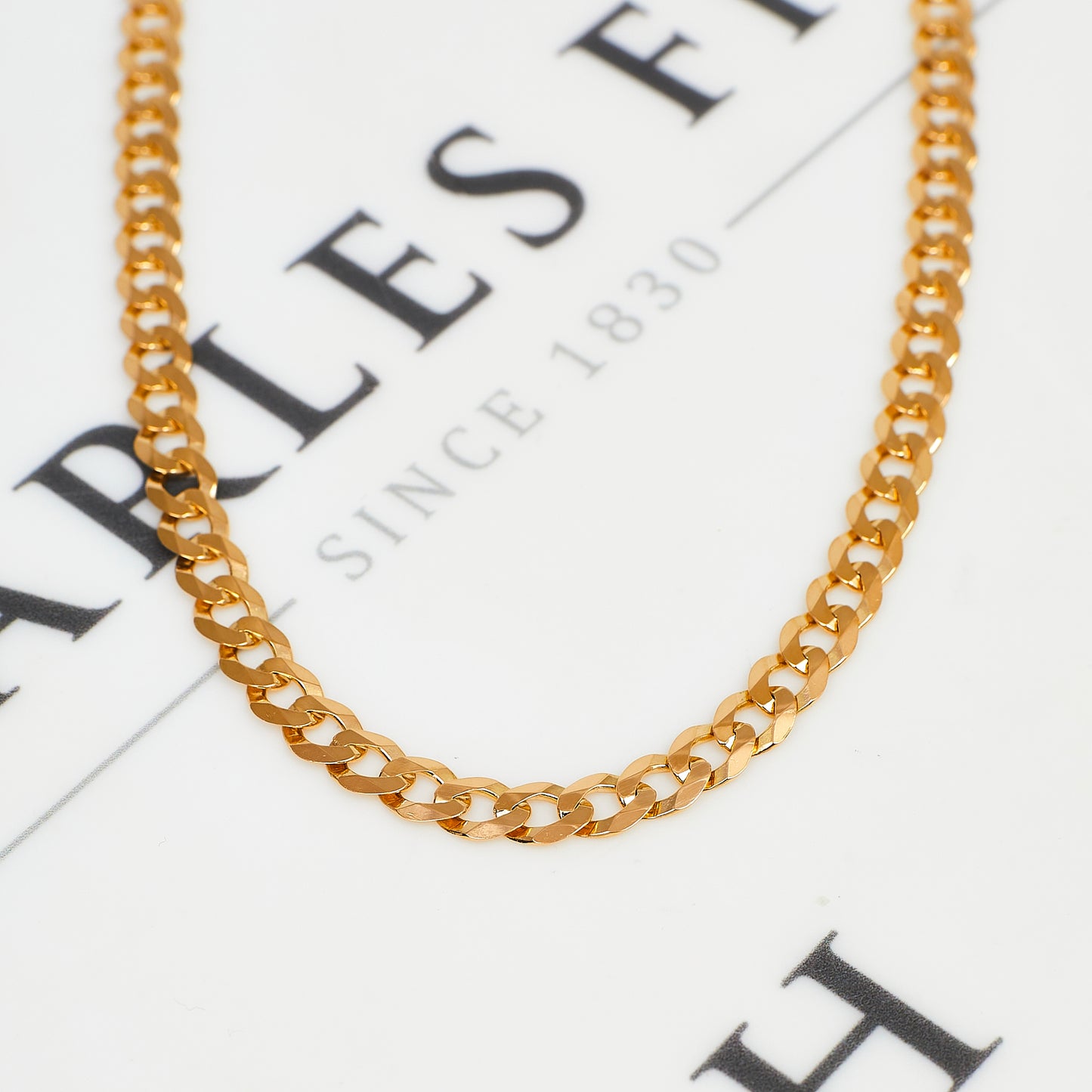Pre-Owned 9ct Gold Curb Chain Necklace 18 Inch