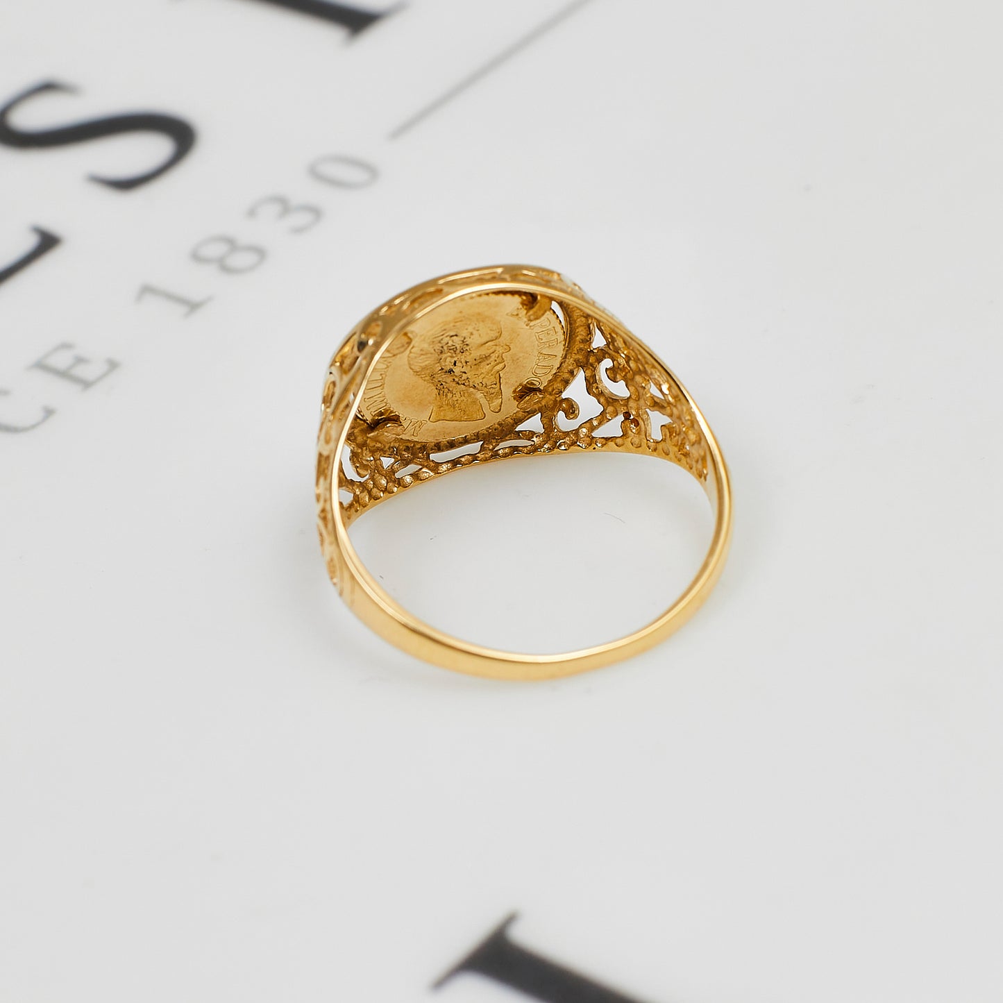 Pre-Owned 9ct Gold Round St George Ring Size L