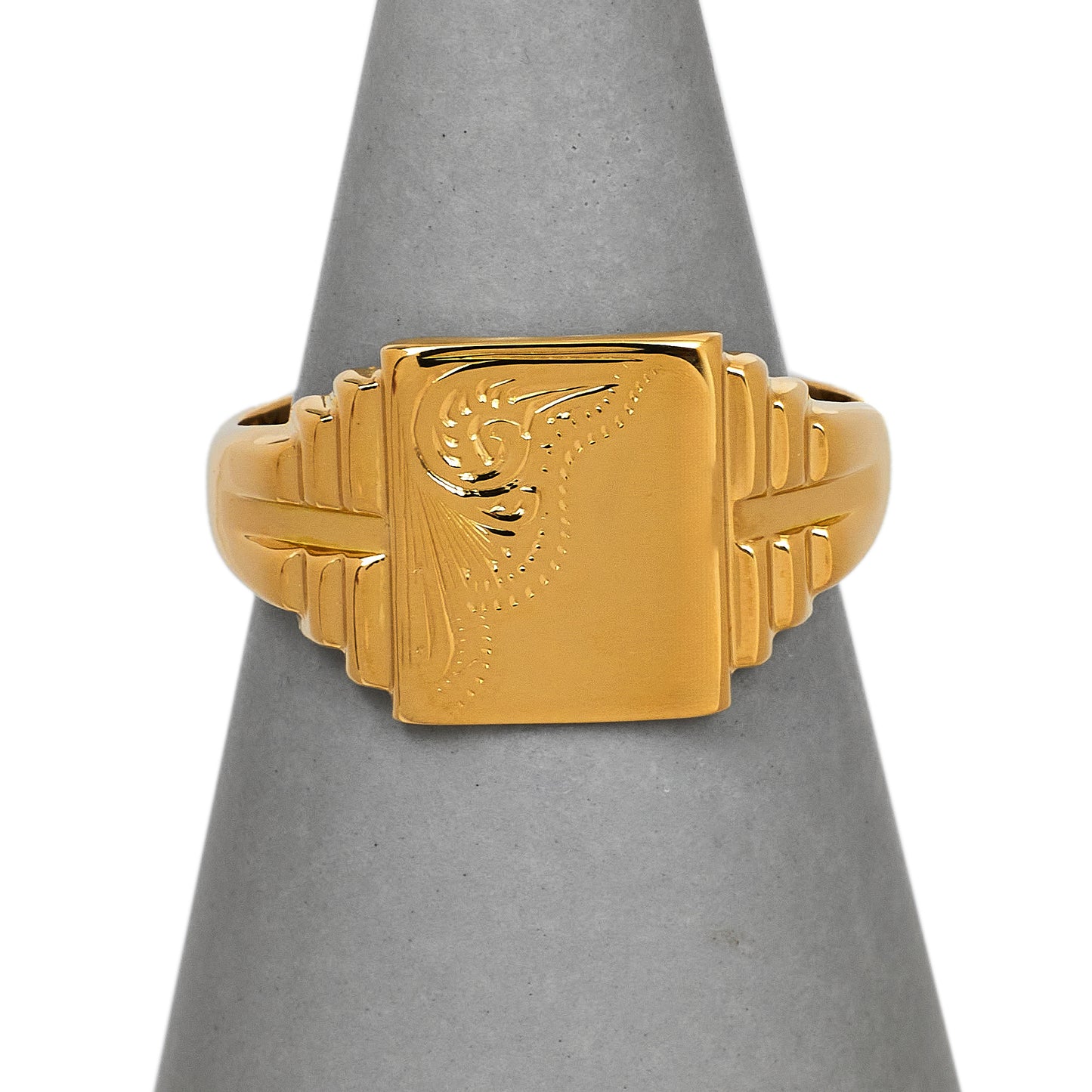 Pre-Owned 18ct Gold Rectangular Signet Ring Size Q