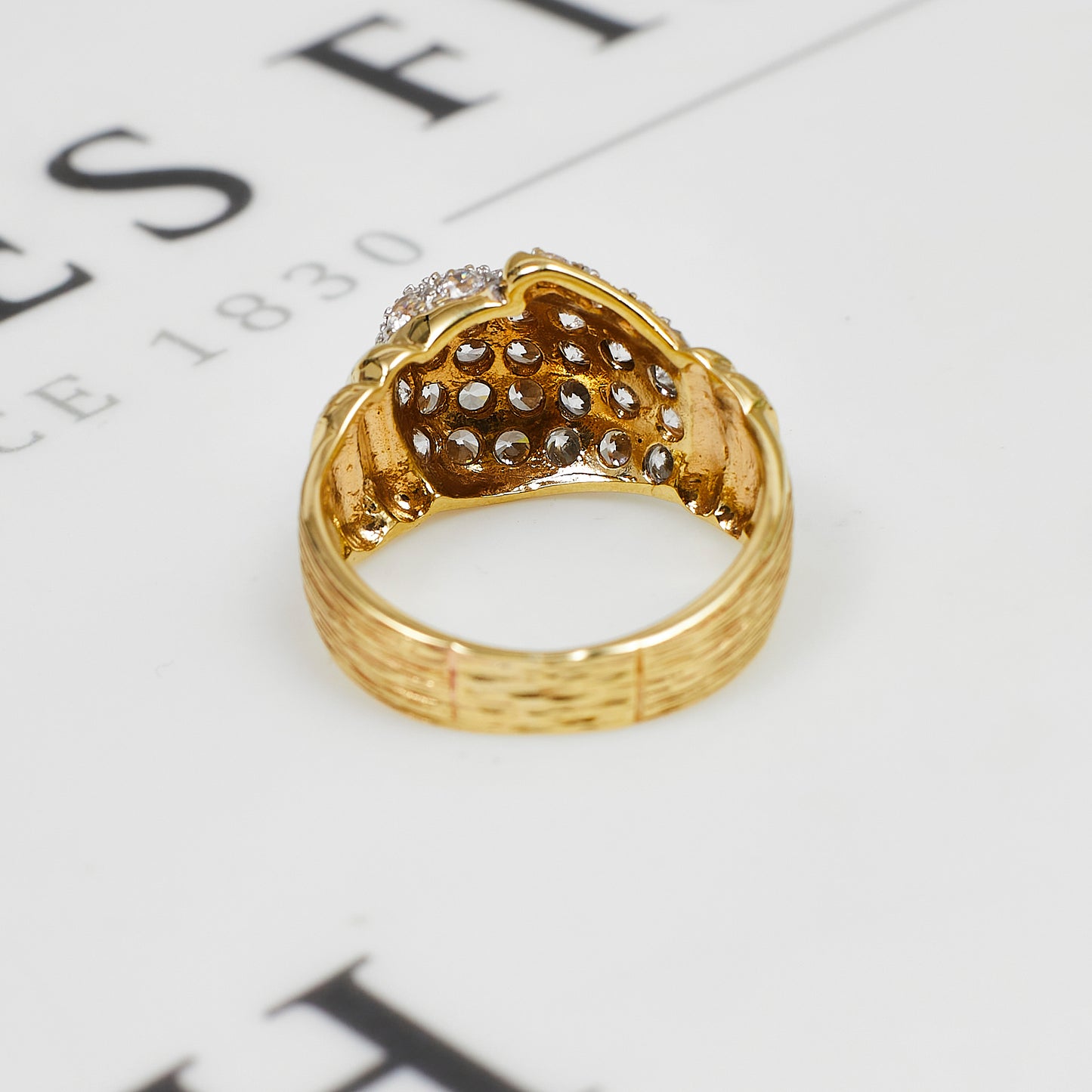 Pre-Owned 9ct Gold CZ Boxing Glove Ring Size Q.5