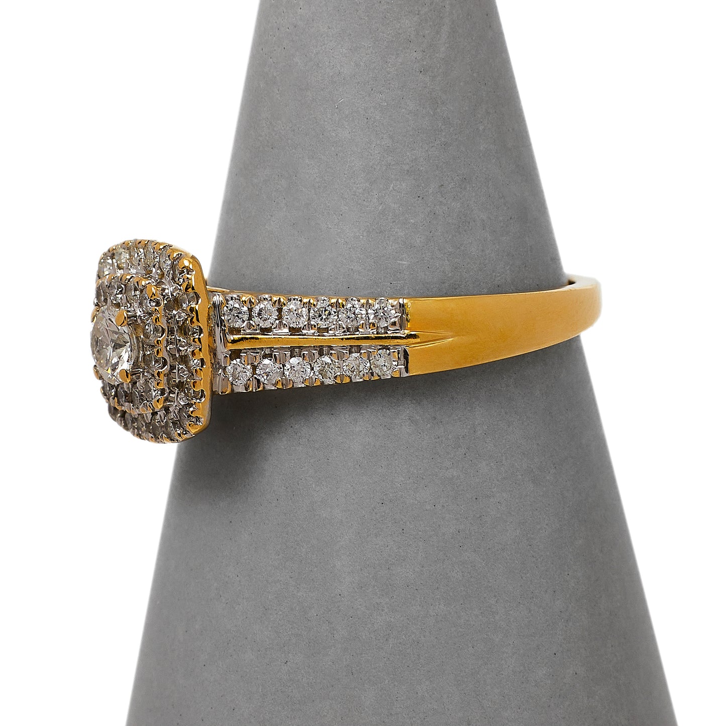 Pre-Owned 18ct Gold Square Diamond Cluster Ring Size S