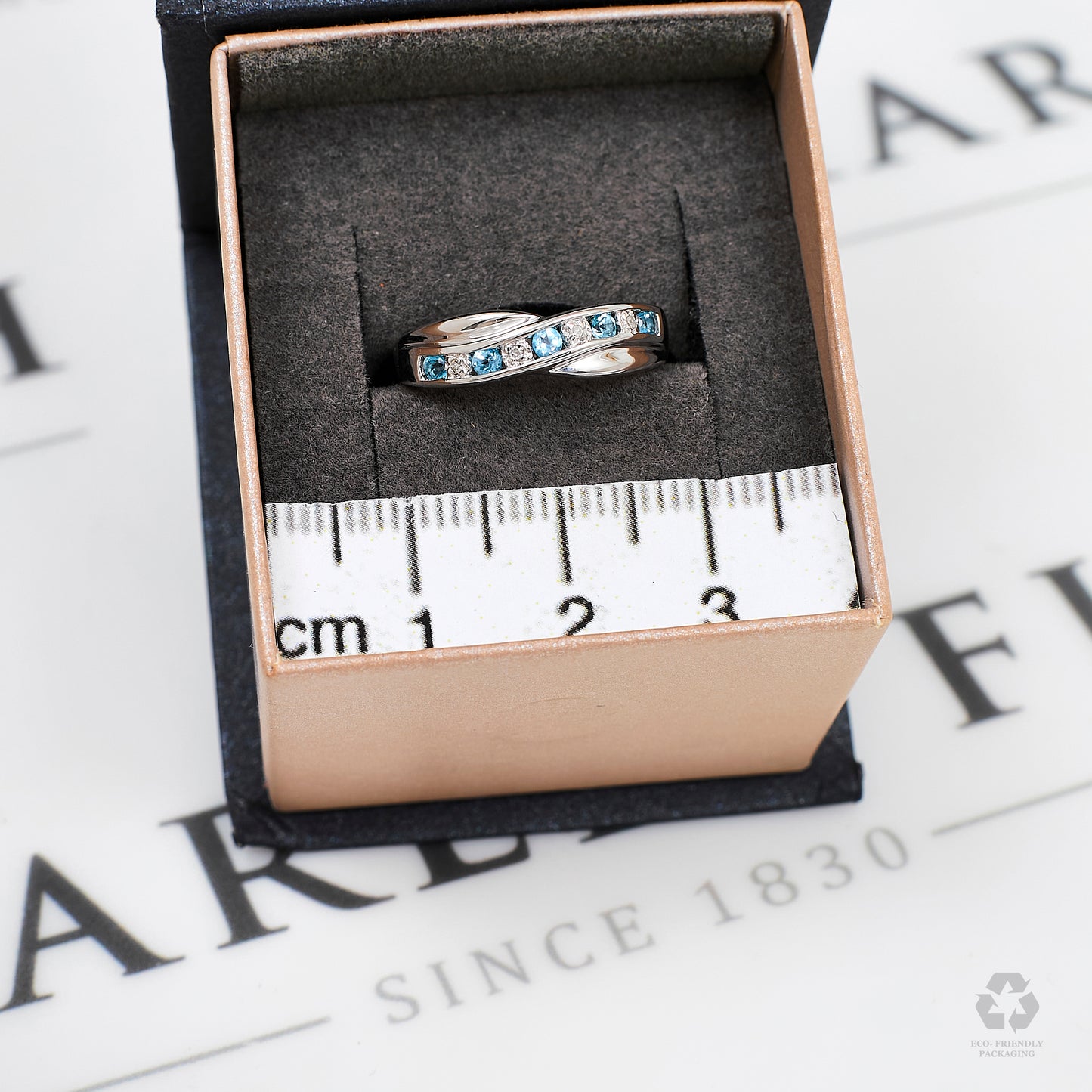 Pre-Owned 9ct White Gold Diamond & Topaz Ring Size L
