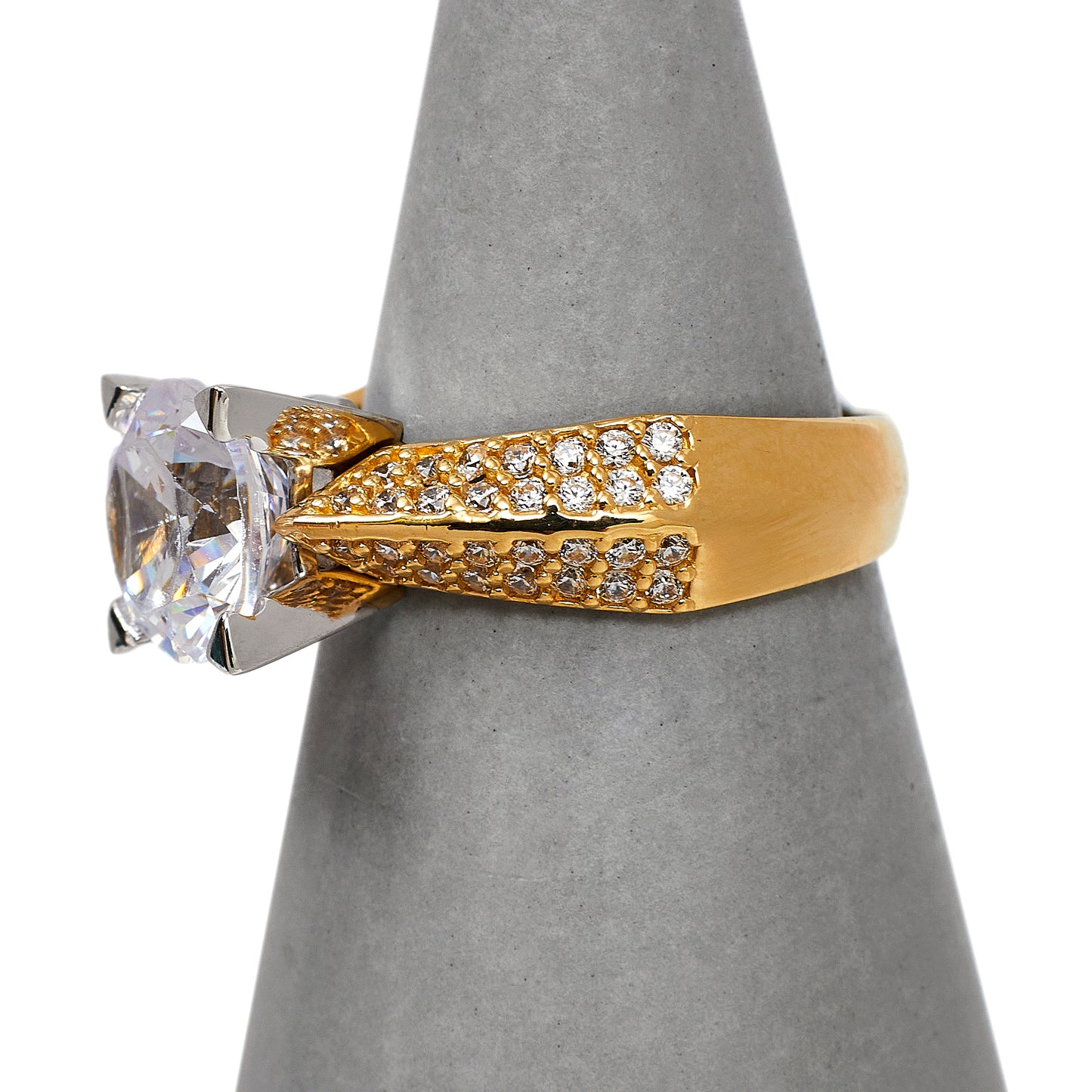 Pre-Owned 14ct Gold CZ Dress Ring & CZ Sides Size O