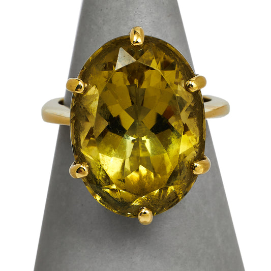 Pre-Owned 9ct Gold Oval Quartz Ring Size P.5