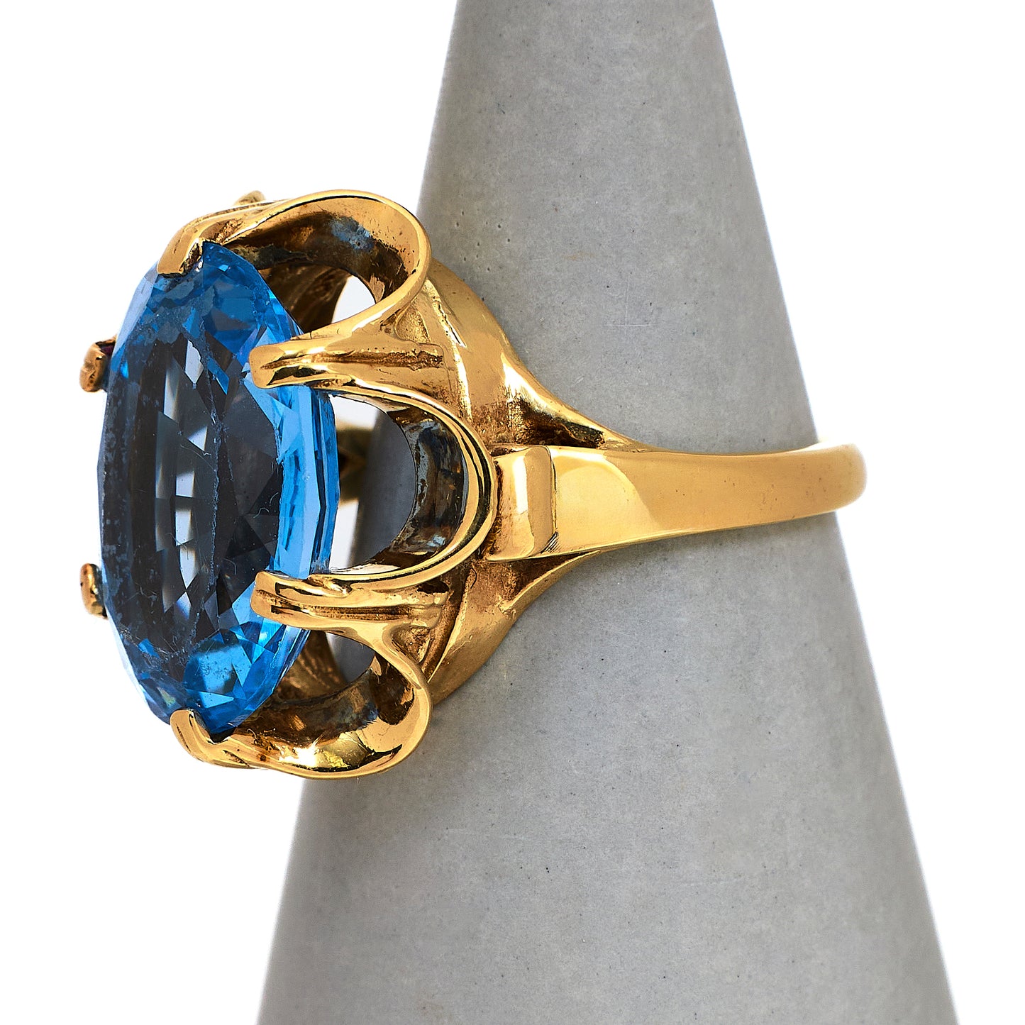 Pre-Owned 9ct Gold Oval Synthetic Stone Ring Size M