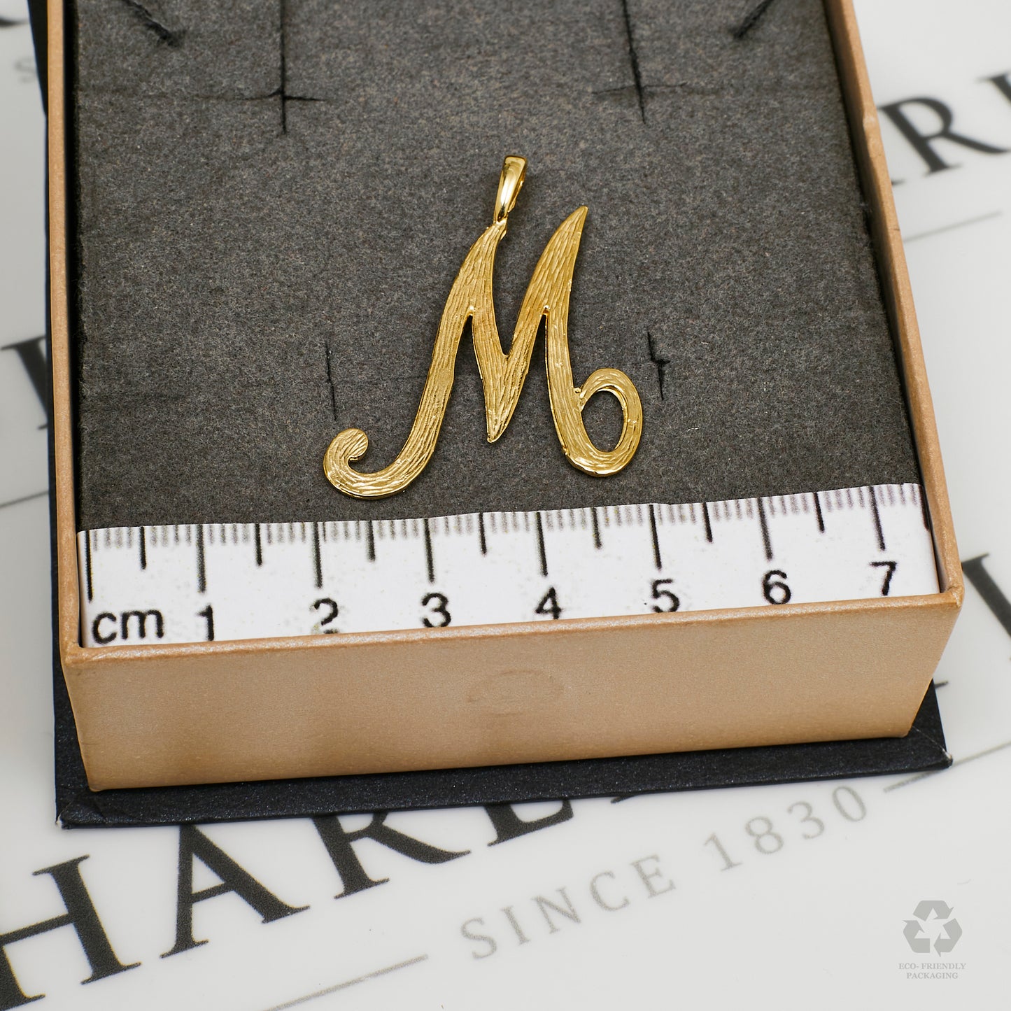 Pre-Owned 9ct Gold Bark Texture M Initial Pendant