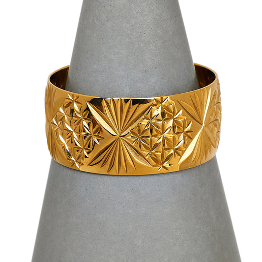 Pre-Owned 9ct Gold Star Design Wedding Band Size V