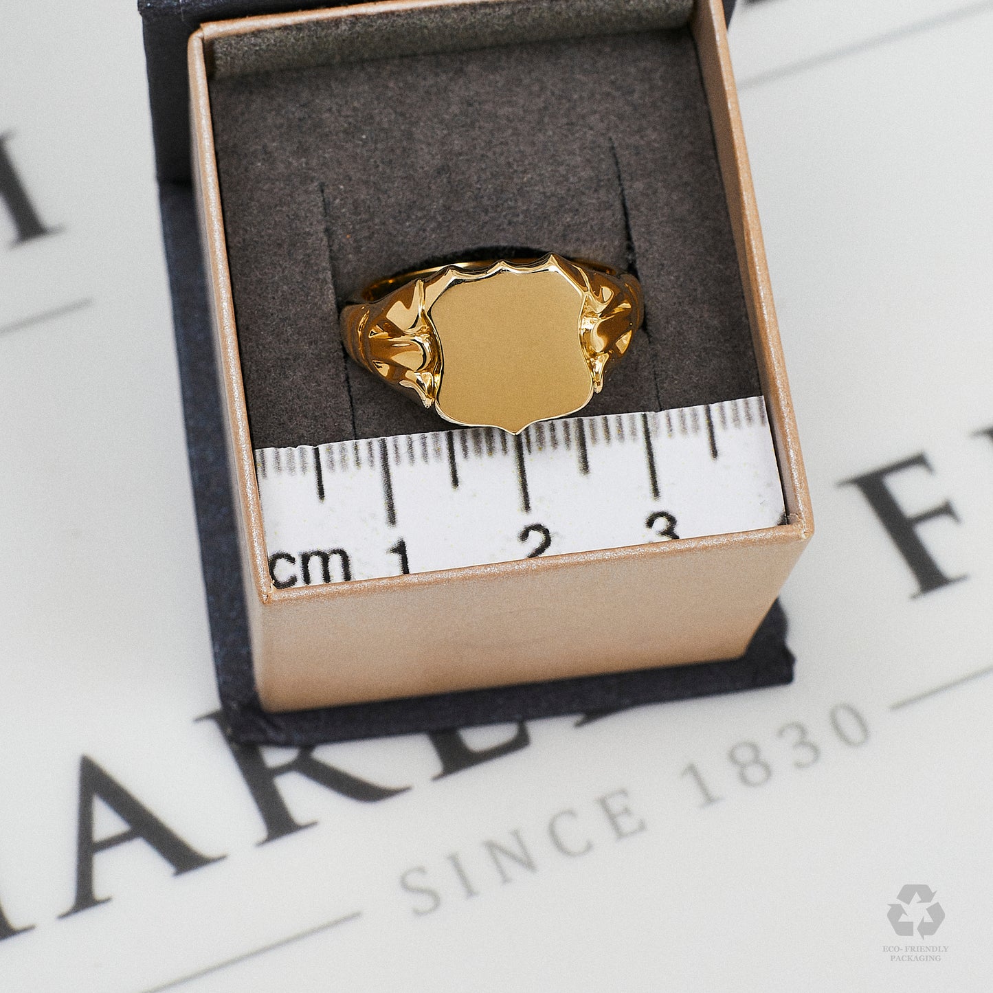 Pre-Owned 9ct Gold Shield Shape Signet Ring Size S