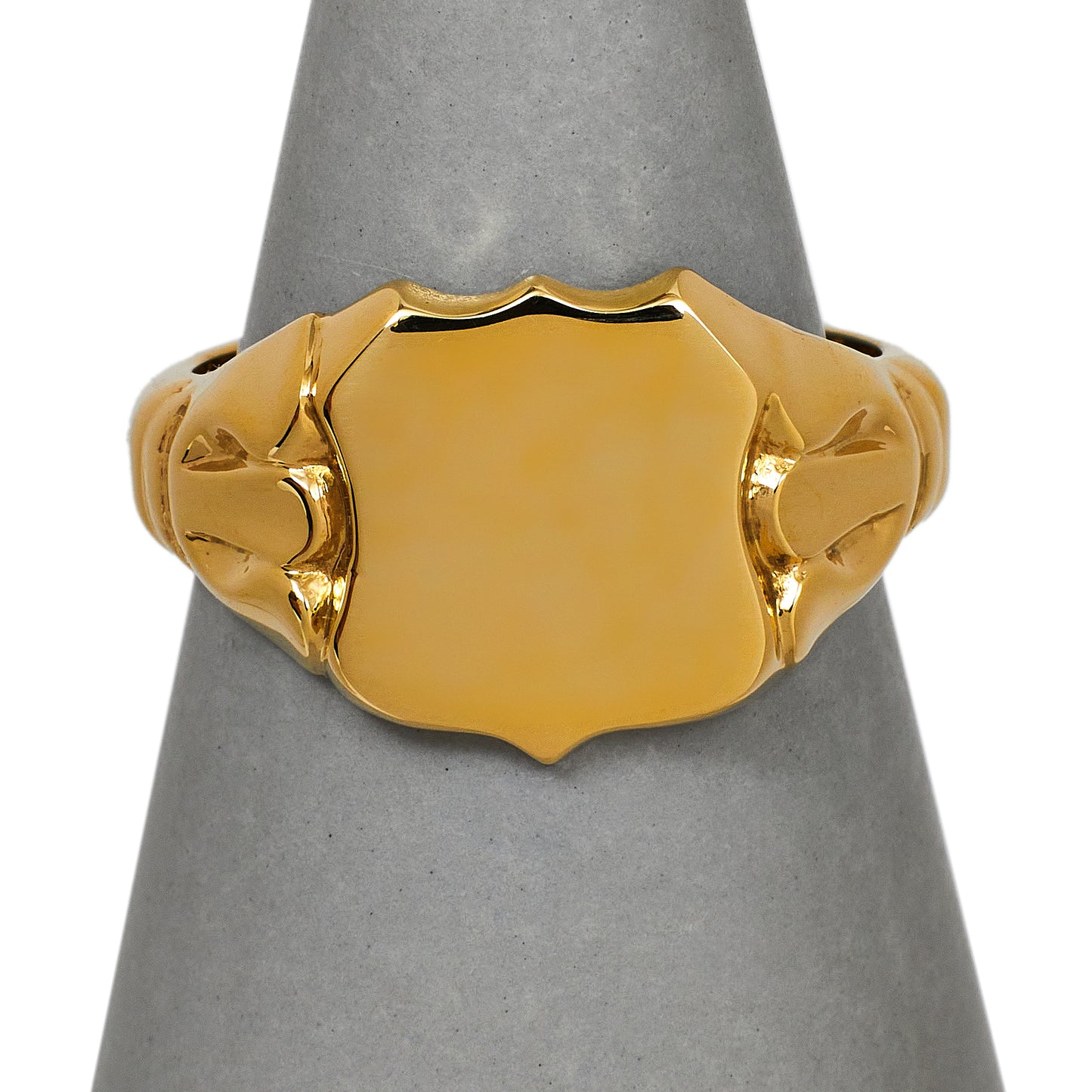 Pre-Owned 9ct Gold Shield Shape Signet Ring Size S