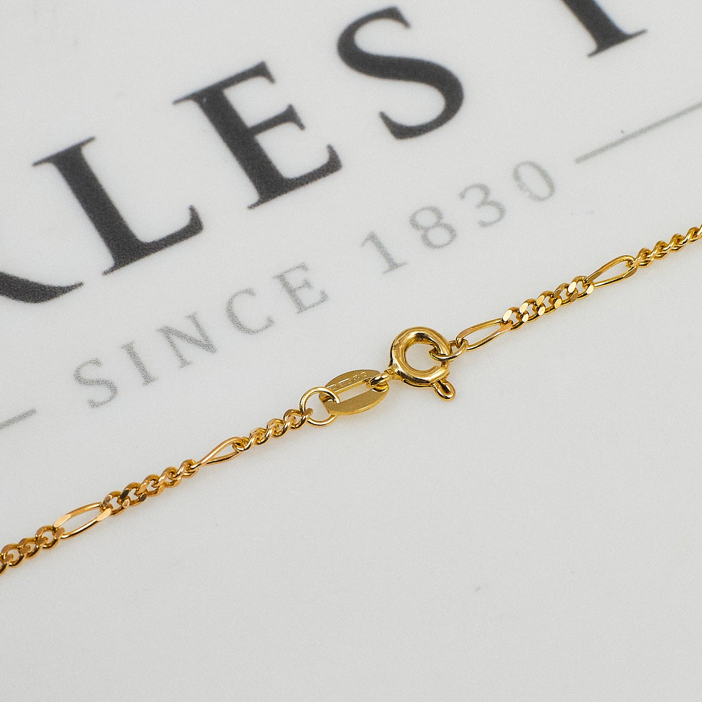 Pre-Owned 9ct Gold Figaro Chain Necklace 22 Inch