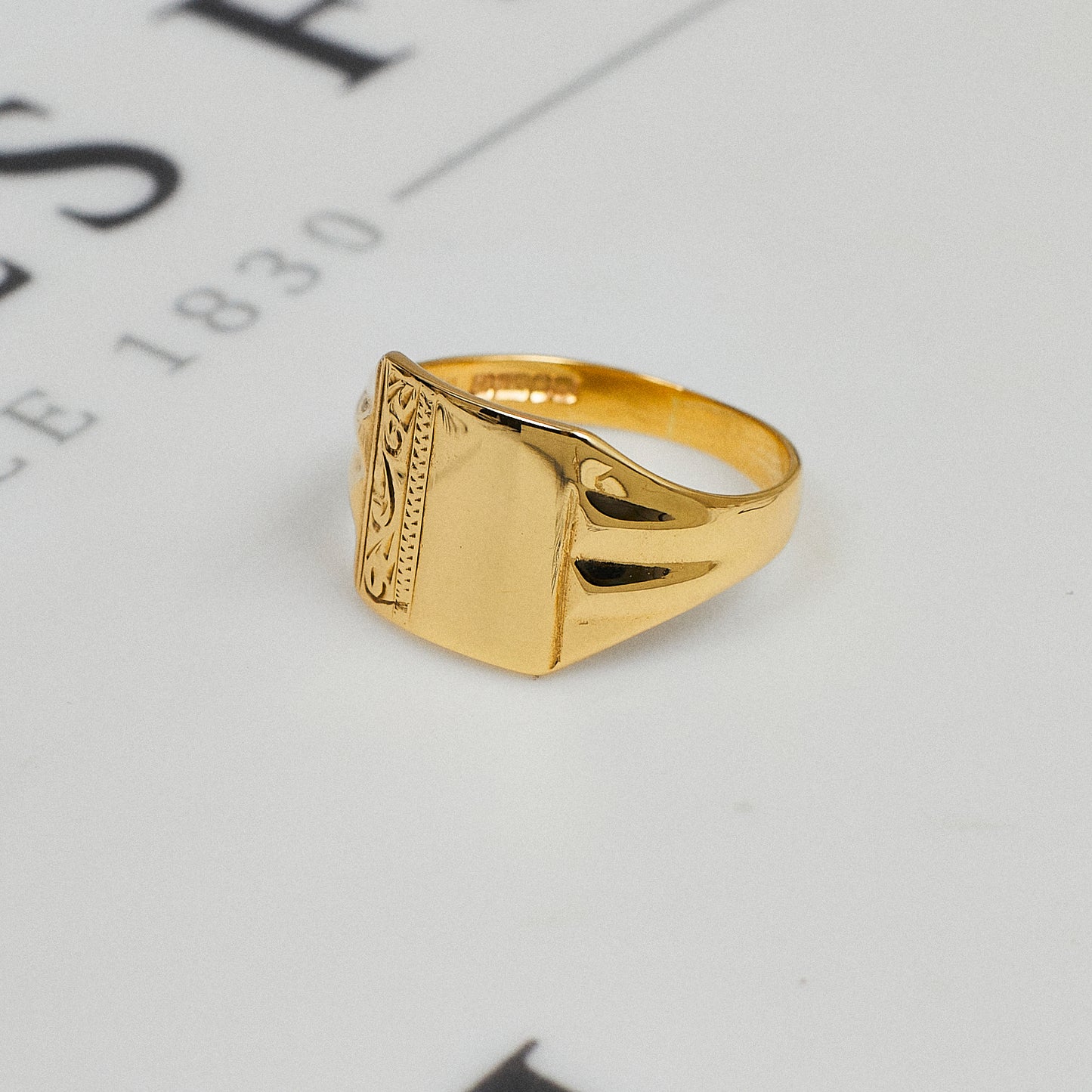 Pre-Owned 9ct Gold Square Half Pattern Signet Ring Size P