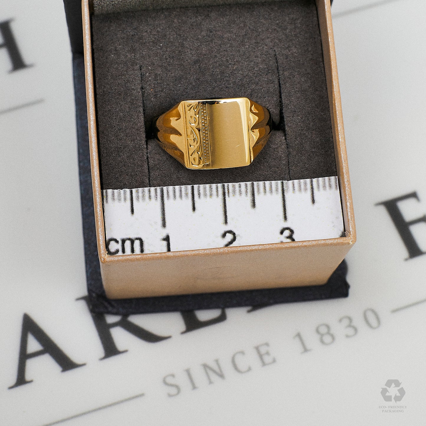 Pre-Owned 9ct Gold Square Half Pattern Signet Ring Size P