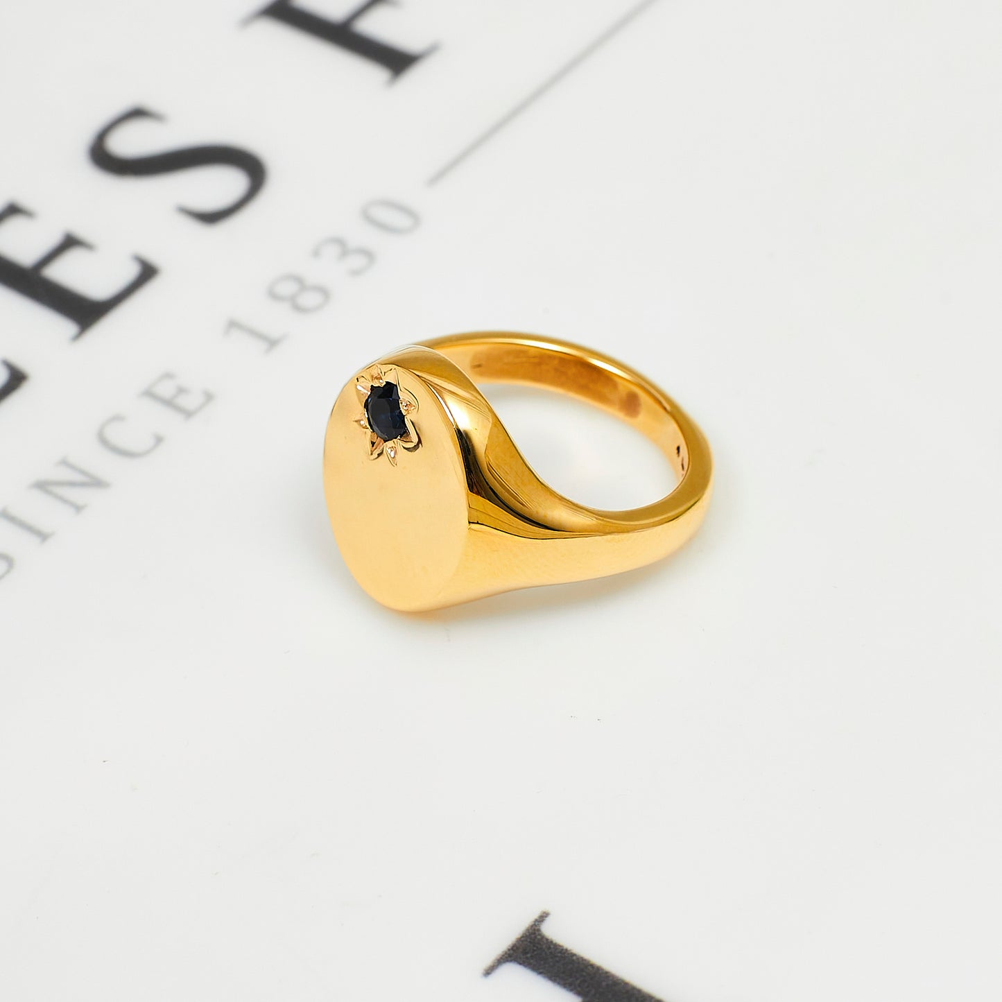 Pre-Owned 9ct Gold & Sapphire Oval Signet Ring Size N