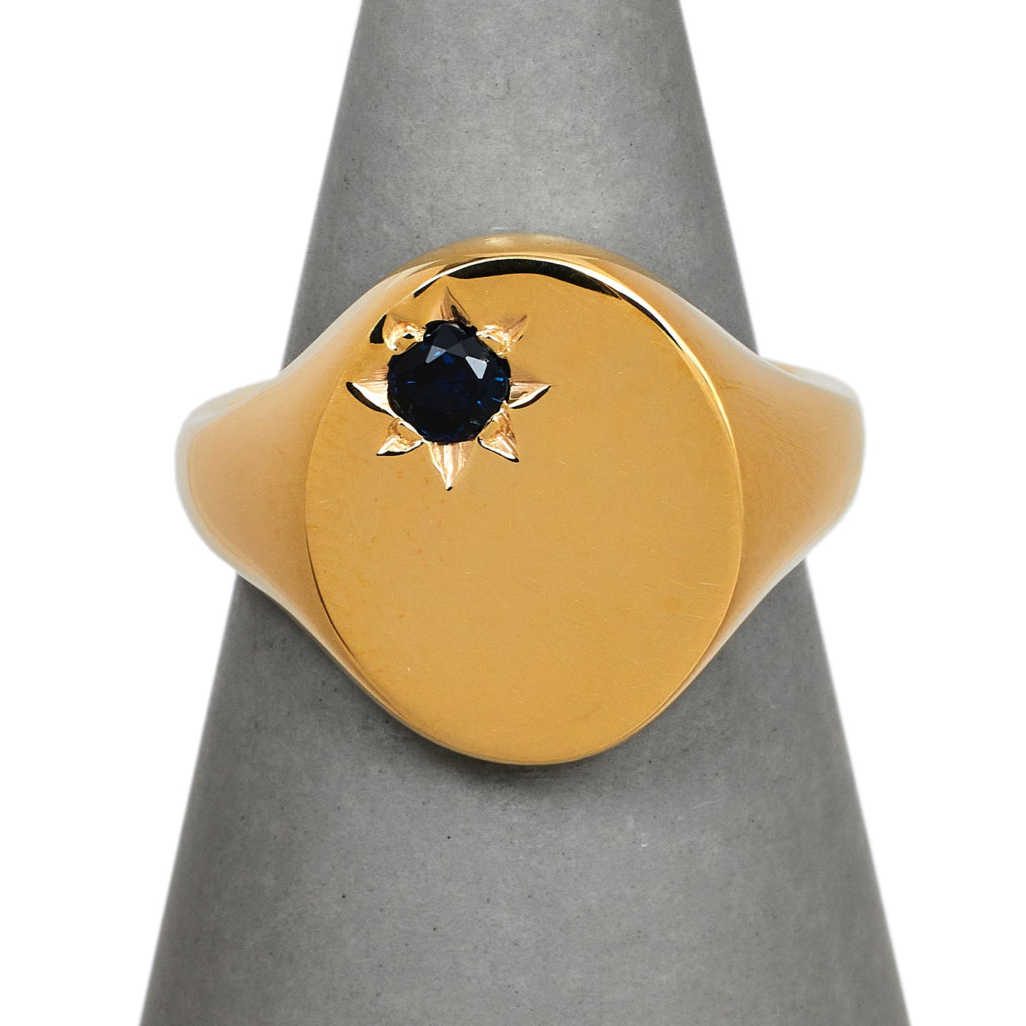 Pre-Owned 9ct Gold & Sapphire Oval Signet Ring Size N