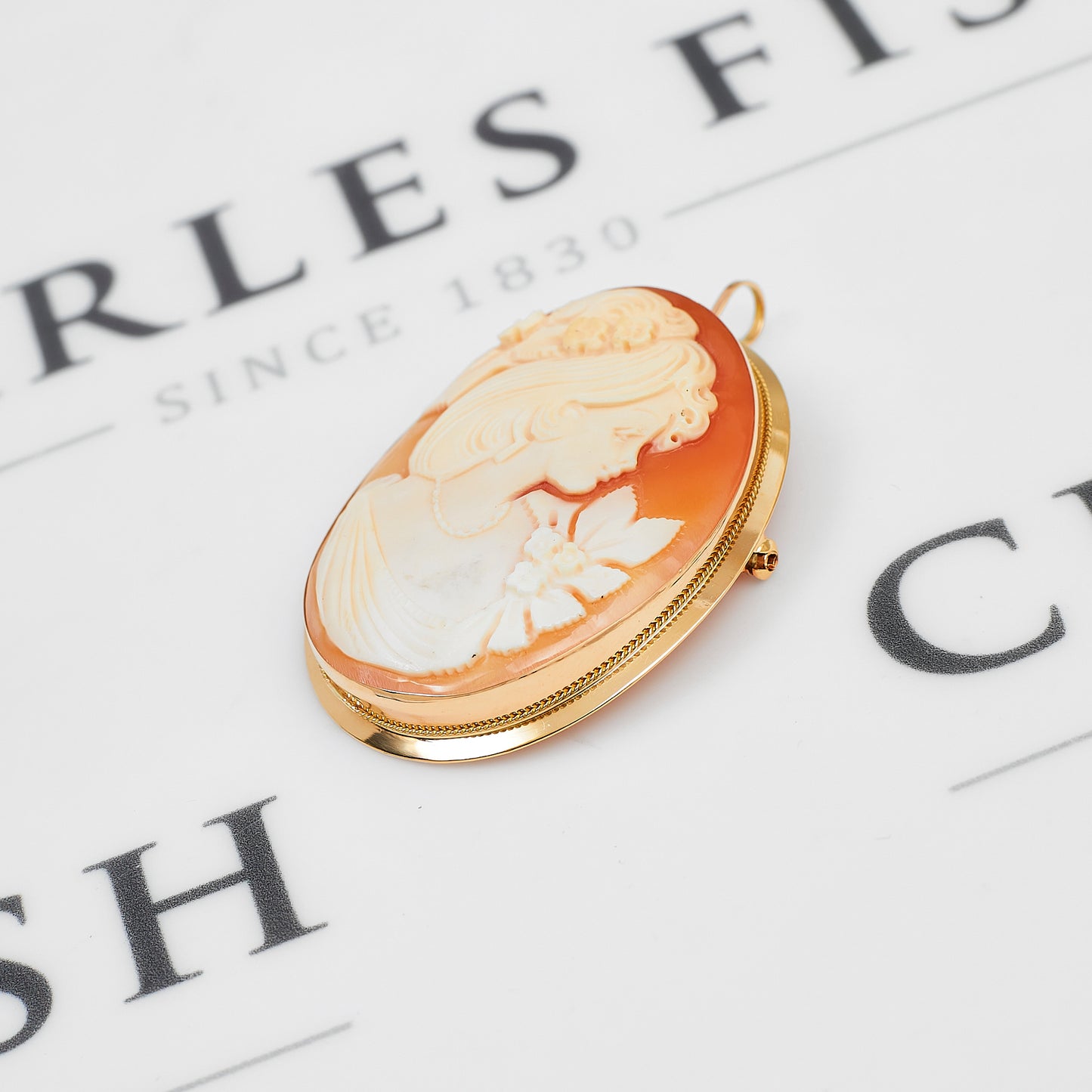 Pre-Owned 9ct Gold Cameo Brooch