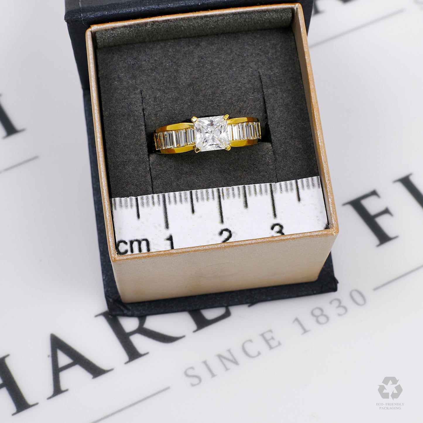 Pre-Owned 9ct Gold Square CZ Ring & CZ Shoulders Size O