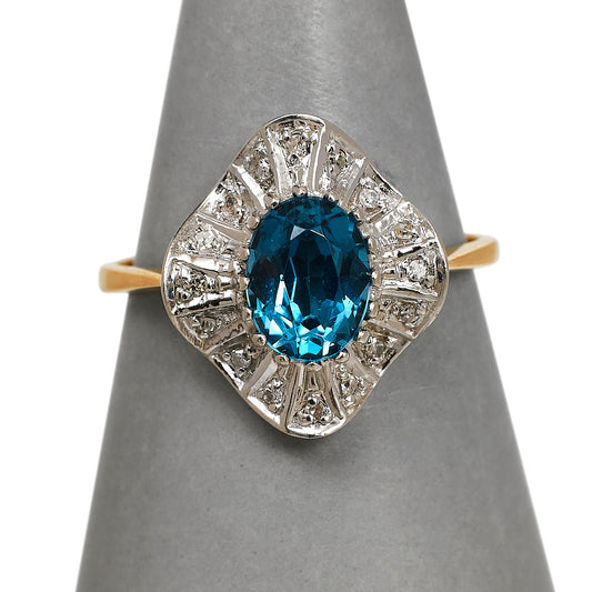 Pre-Owned 9ct Gold Oval Topaz & Diamond Cluster Ring Size R