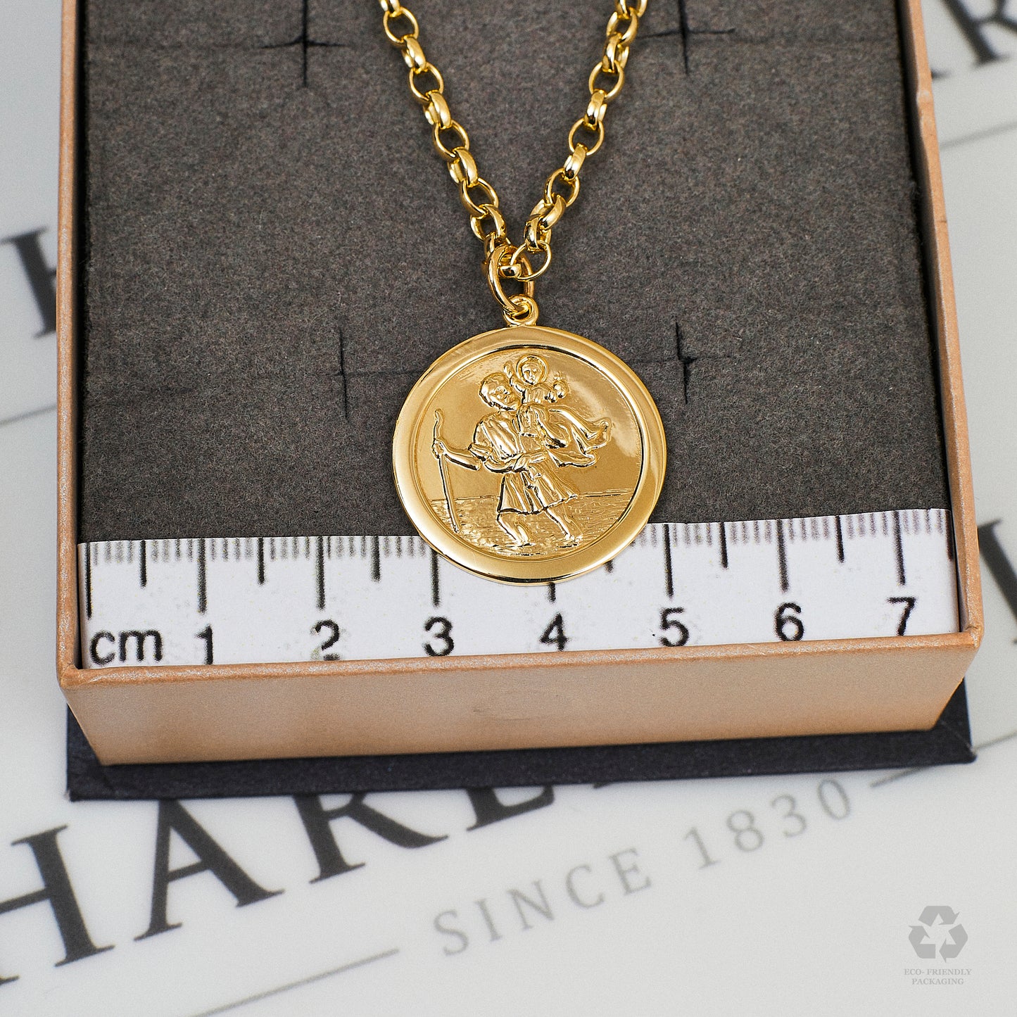 Pre-Owned 9ct Gold St Christopher Pendant & Chain Necklace