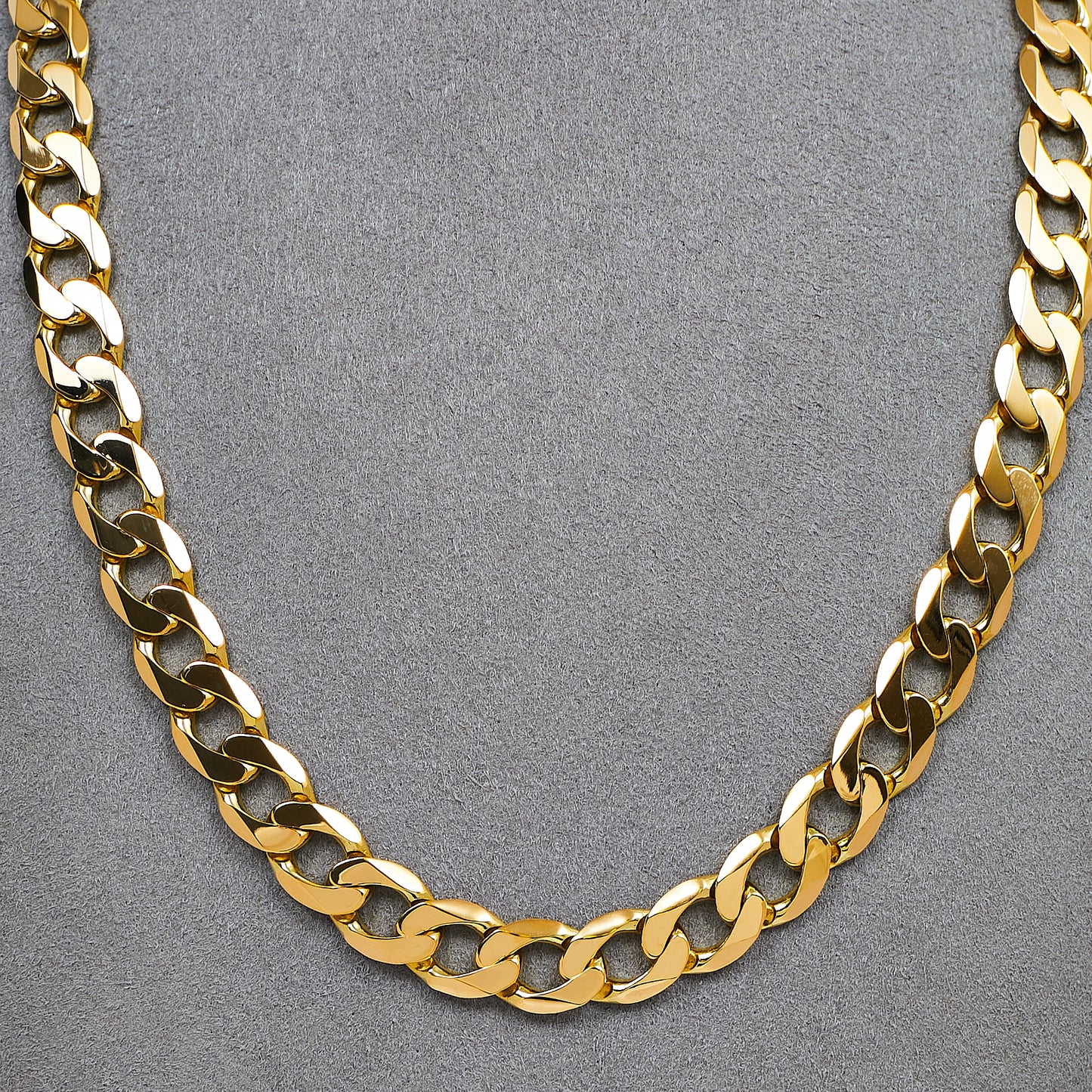 Pre-Owned 9ct Gold Curb Chain Necklace 18 Inch