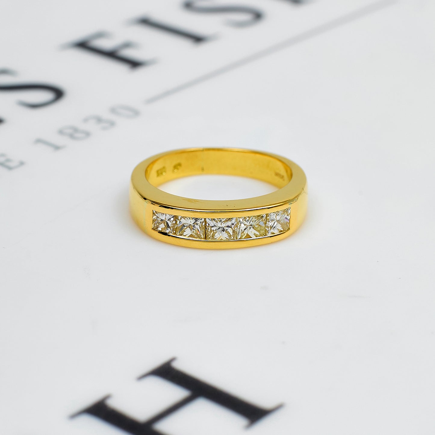 Pre-Owned 18ct Gold Princess Cut Diamond Ring Size K.5