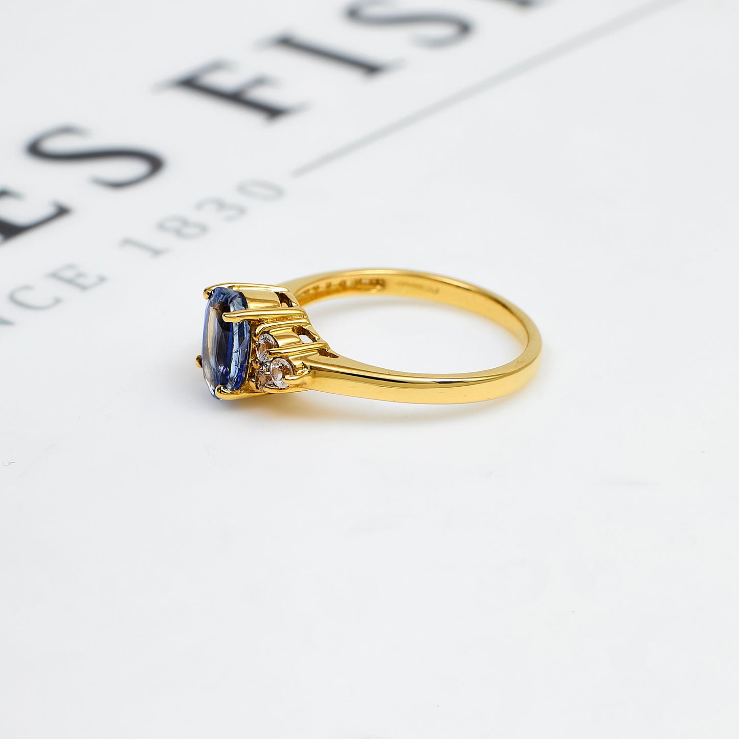 Pre-Owned 9ct Gold Kyanite & White Zircon Ring Size N