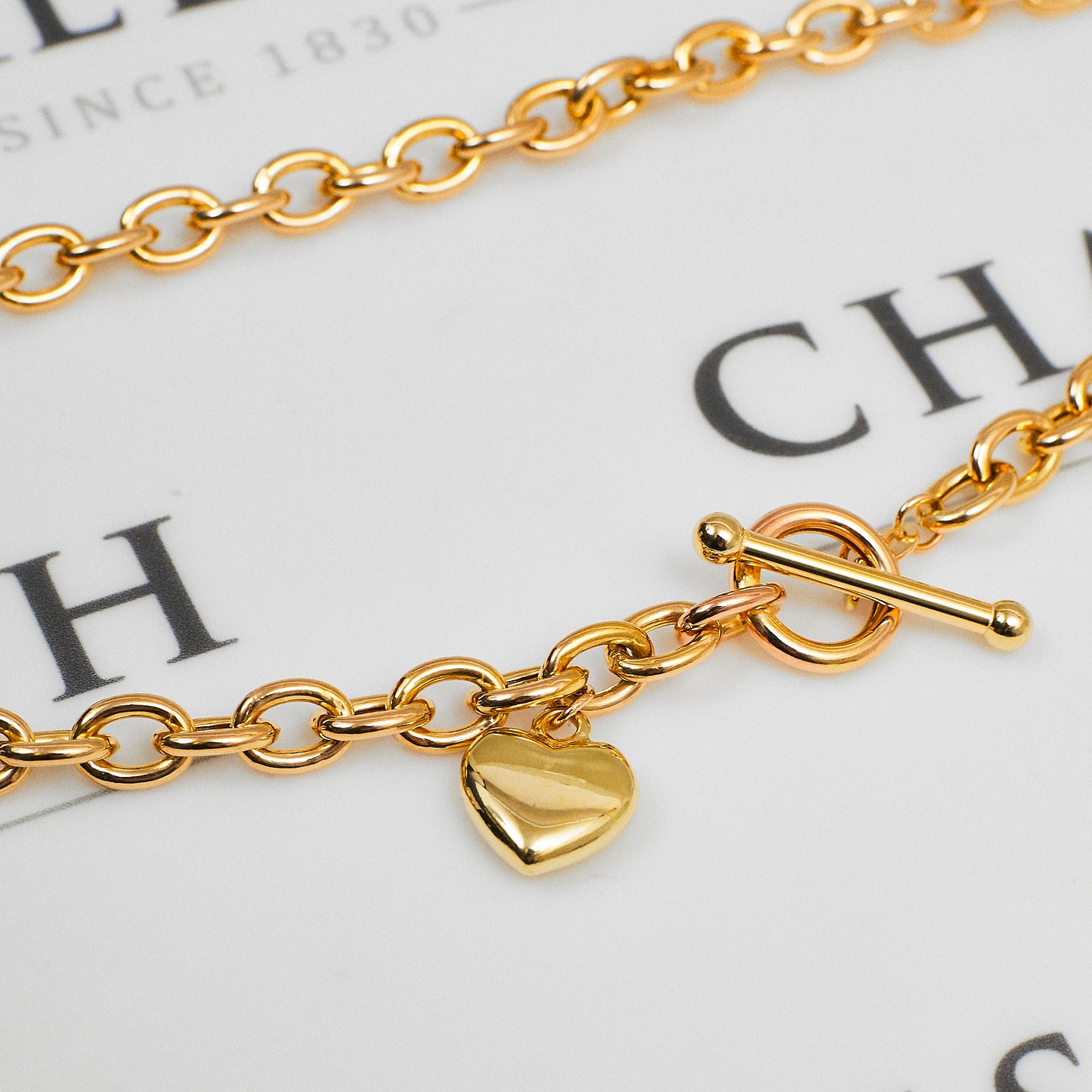 Pre-Owned 9ct Gold Oval Link Necklace With Heart & TBar
